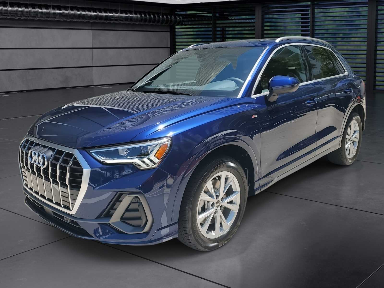 Thumbnail: 2025 Audi Q3 - 1