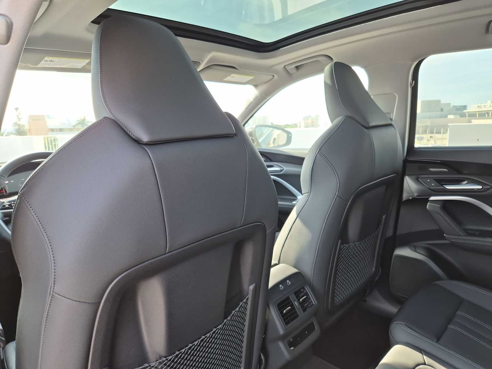 Thumbnail: 2025 Audi Q5 - 17