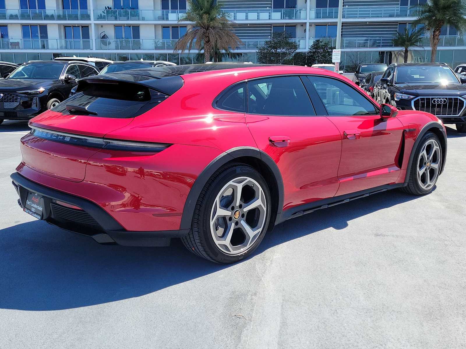 Thumbnail: 2021 Porsche Taycan - 6