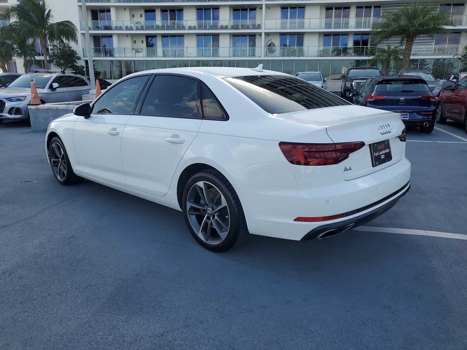Thumbnail: 2019 Audi A4 - 4