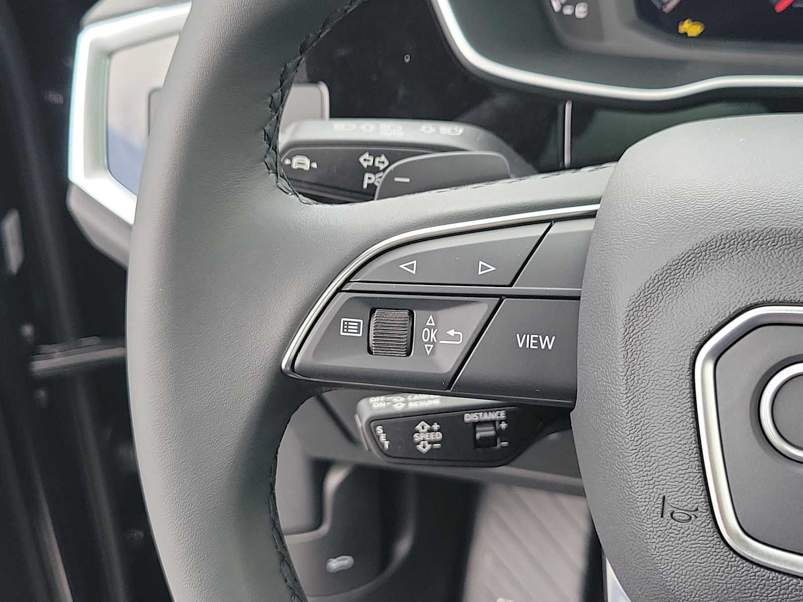 Thumbnail: 2025 Audi Q3 - 21