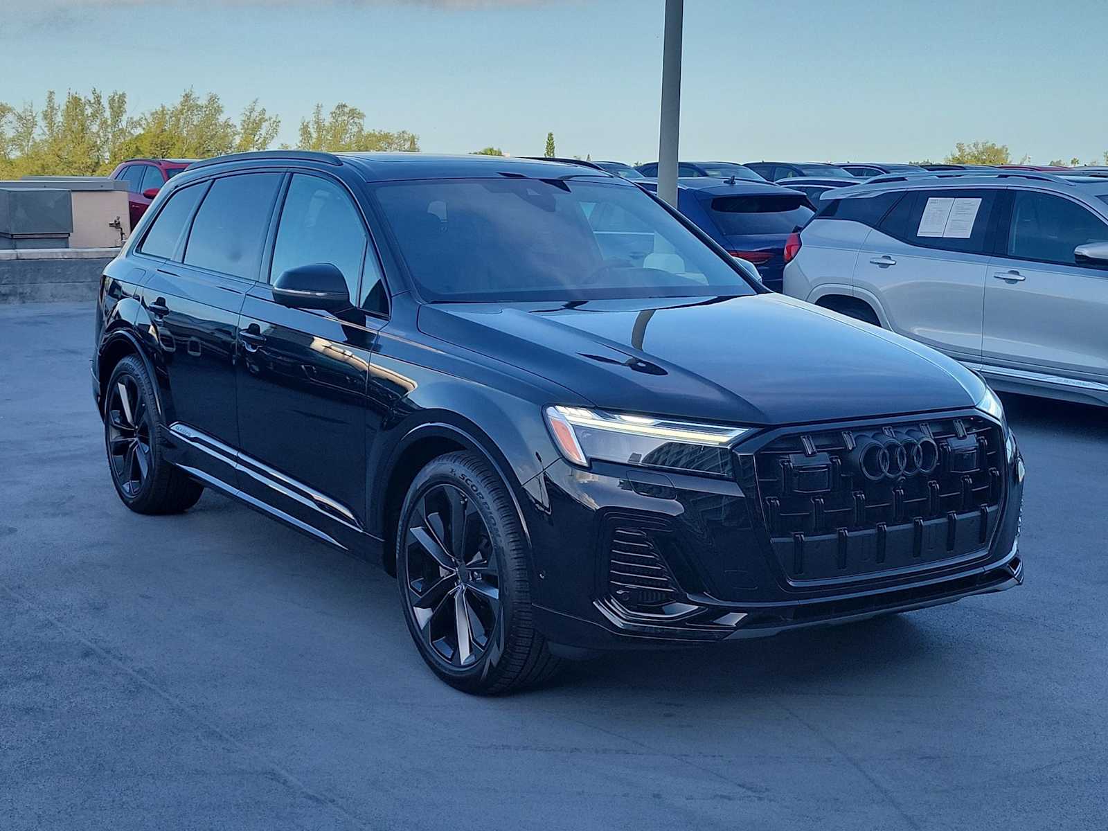 Thumbnail: 2026 Audi Q7 - 8