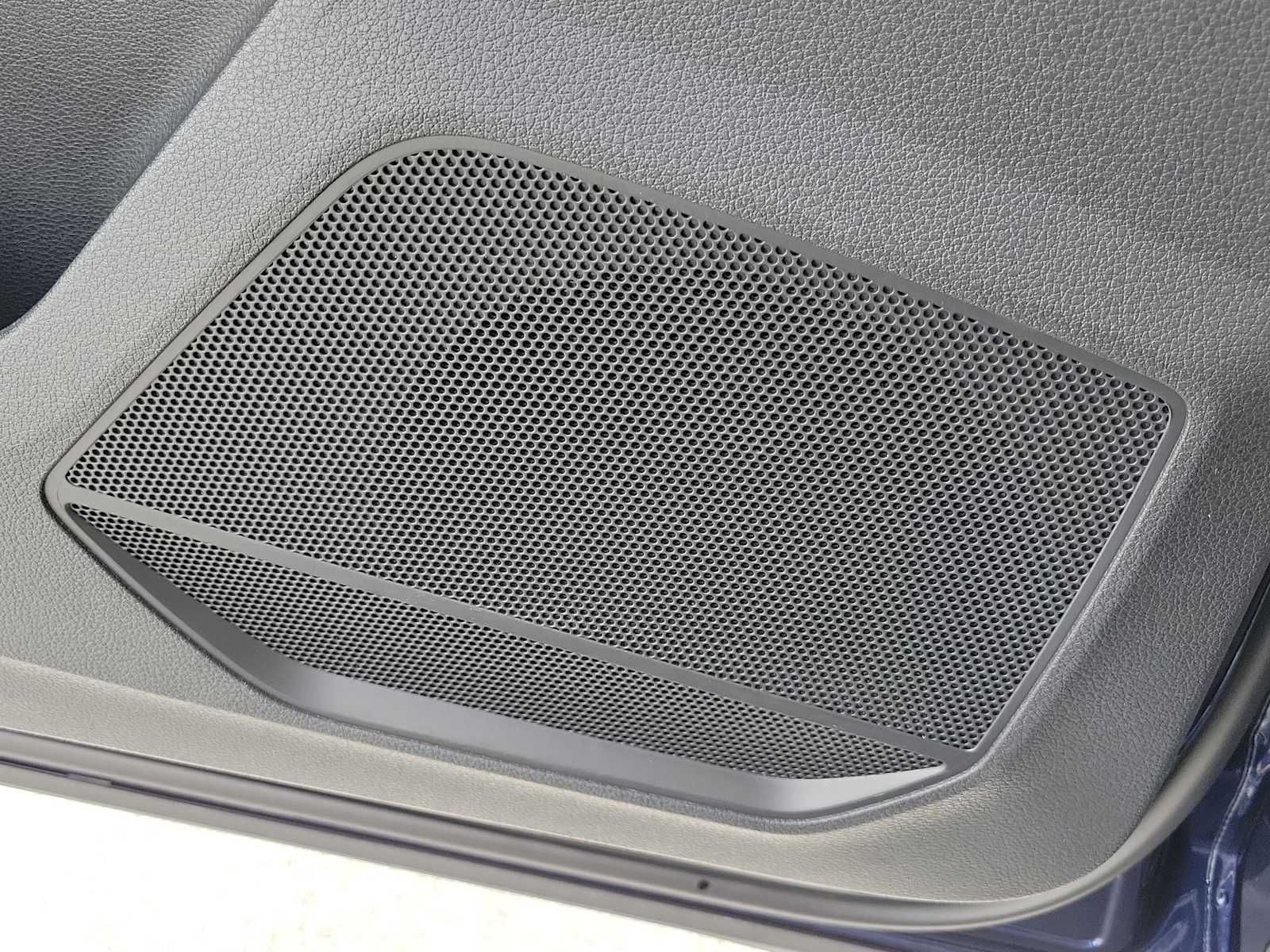 Thumbnail: 2022 Audi Q3 - 27