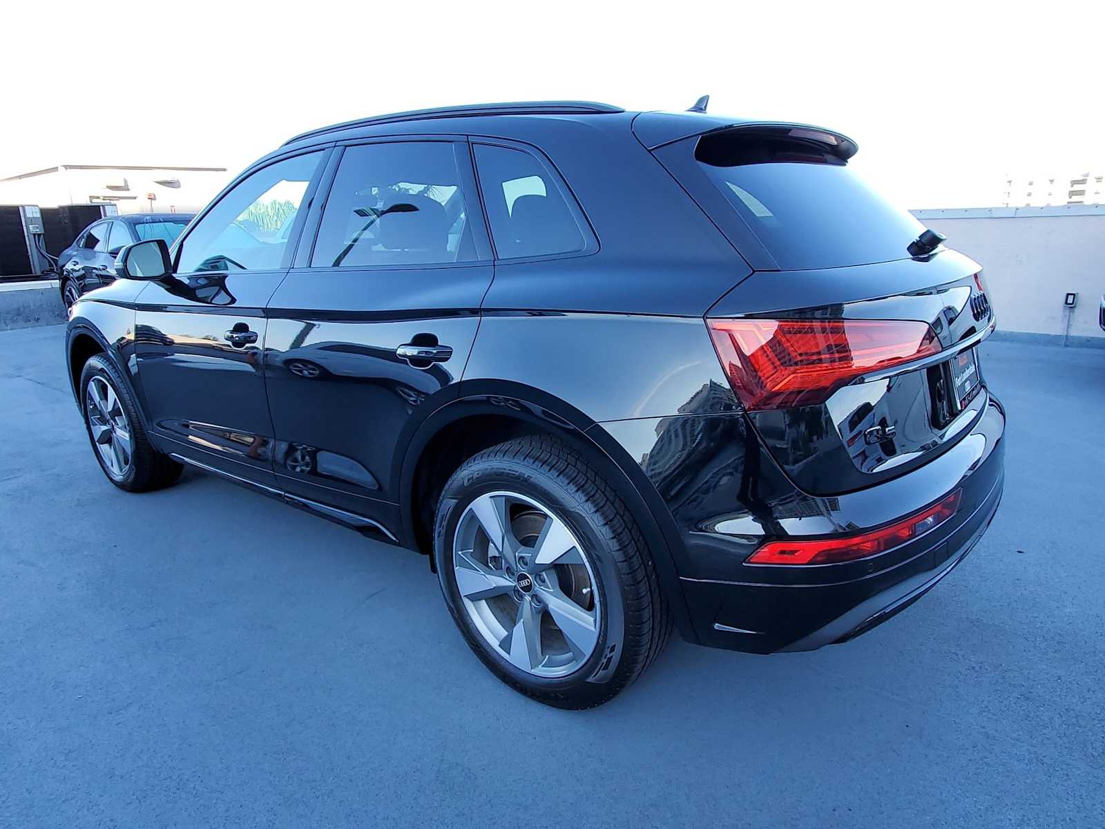 Thumbnail: 2024 Audi Q5 - 4