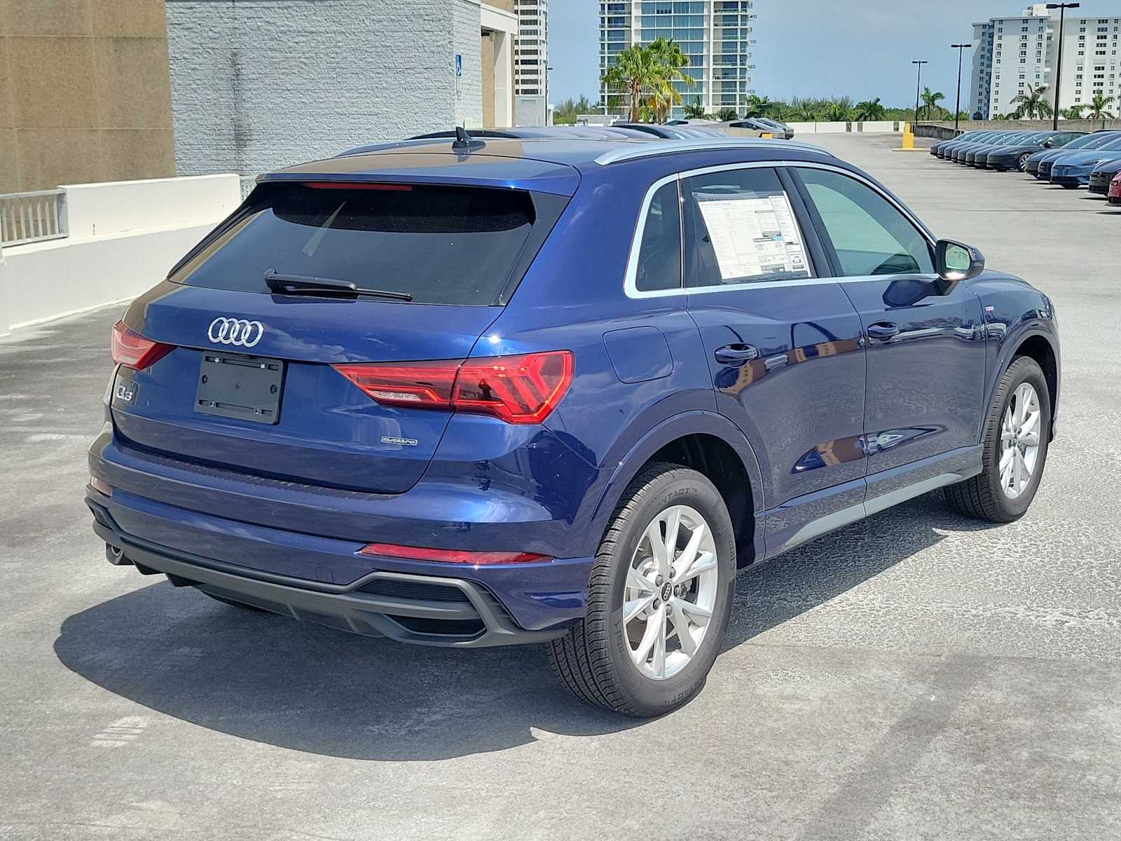 Thumbnail: 2025 Audi Q3 - 6