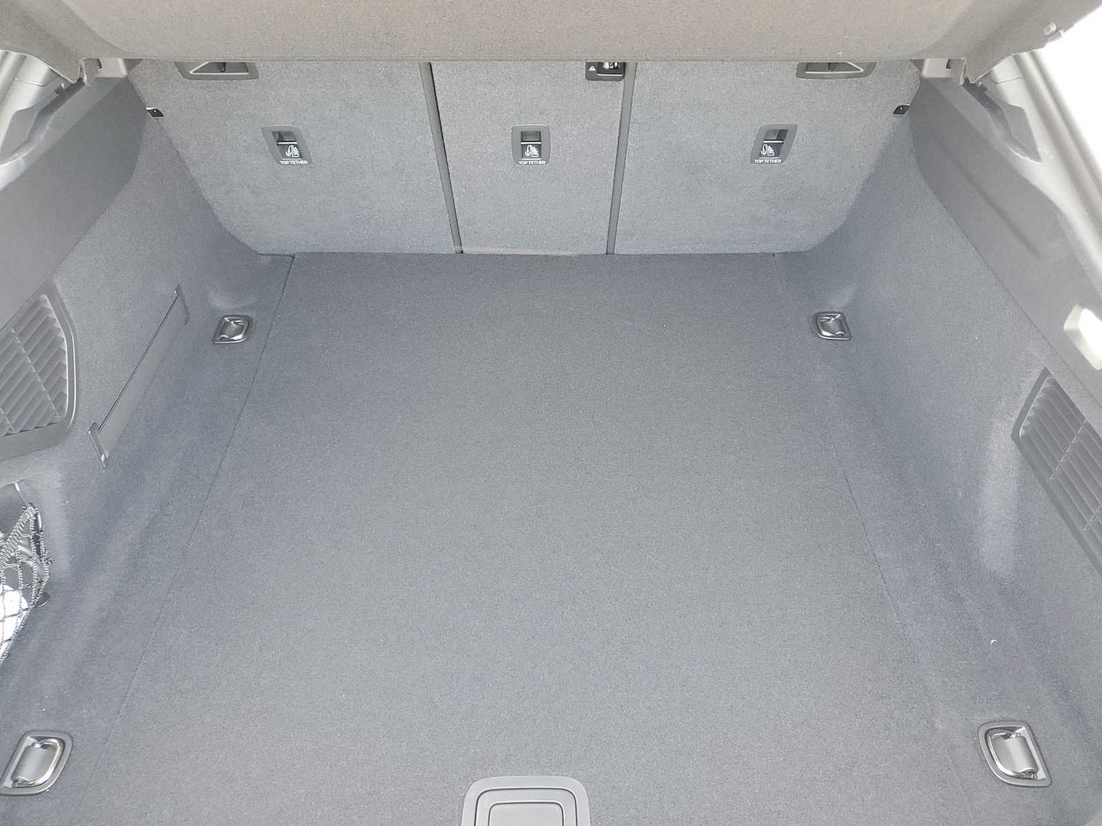 Thumbnail: 2025 Audi S5 - 26