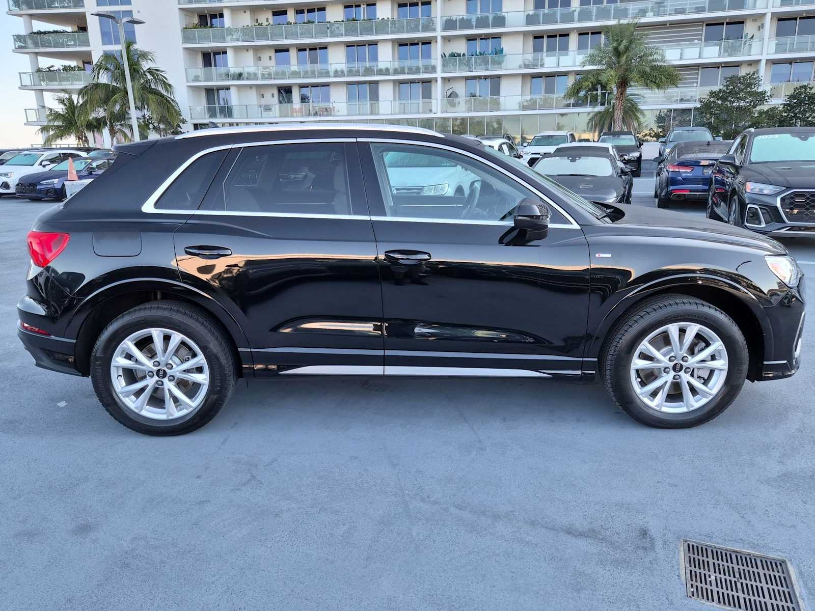 Thumbnail: 2025 Audi Q3 - 7