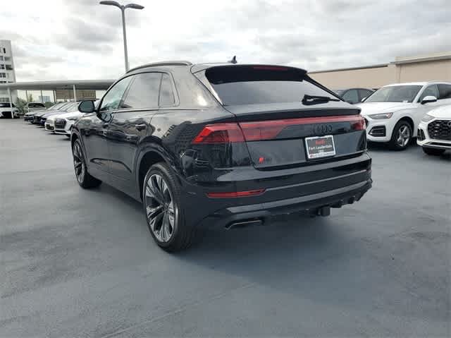 2025 Audi Q8 55 Premium Plus photo 4