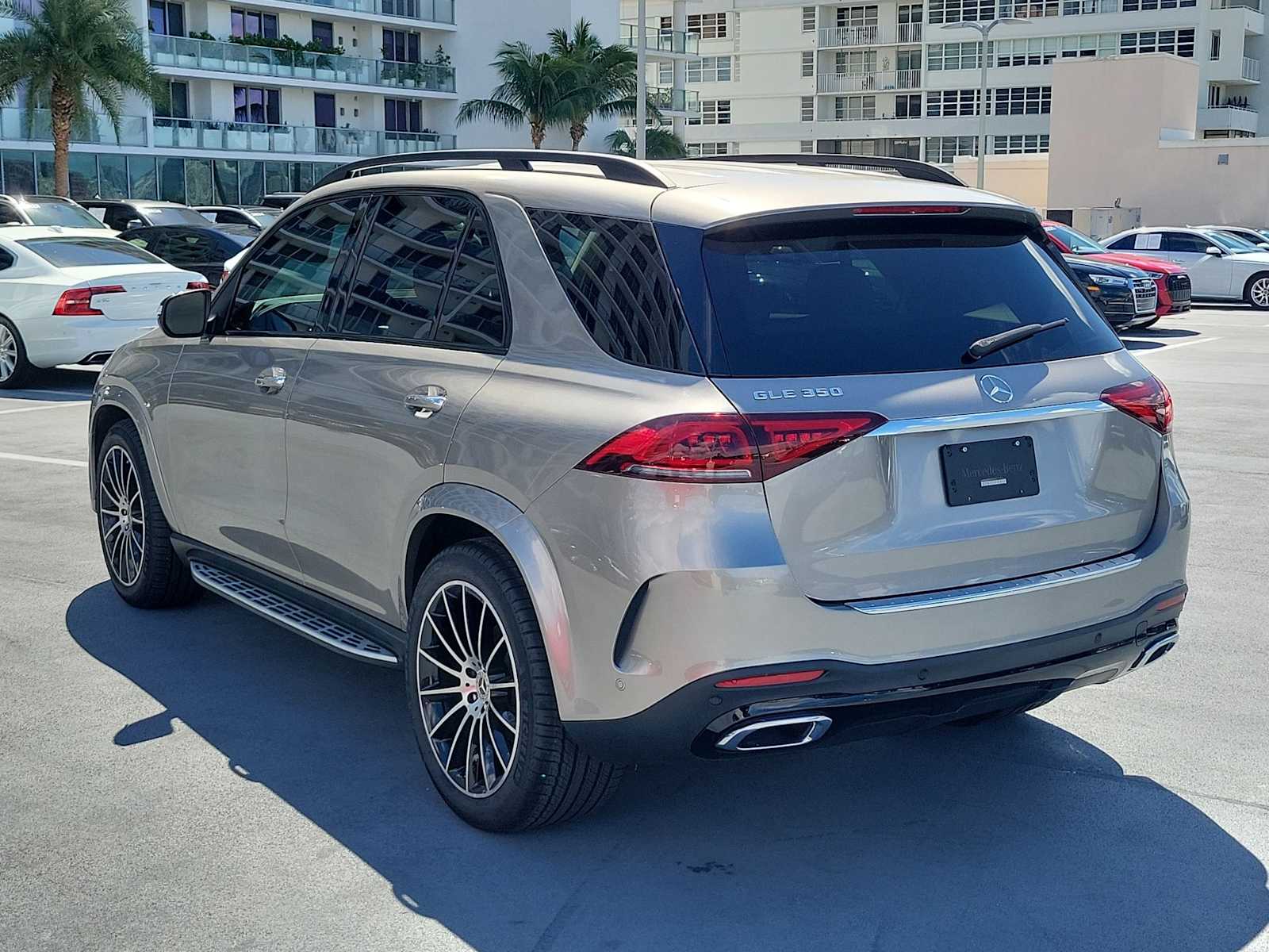 Thumbnail: 2022 Mercedes-Benz GLE - 3