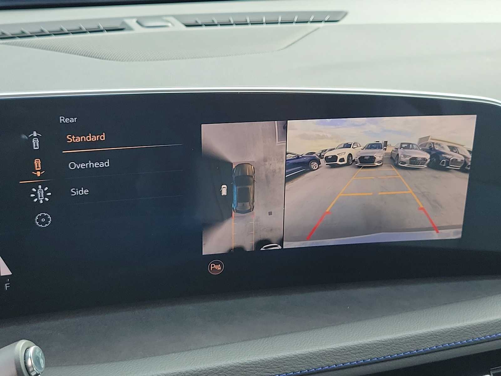 Thumbnail: 2024 Cadillac XT4 - 23