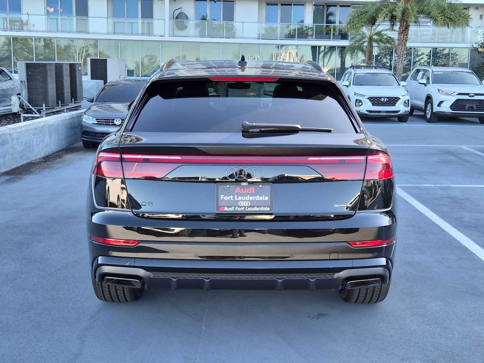 Thumbnail: 2026 Audi Q8 - 5