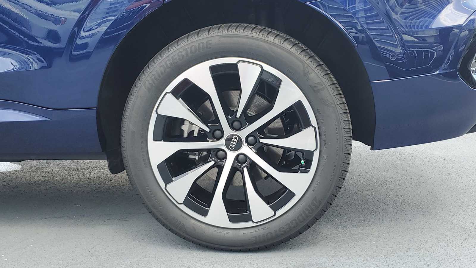 Thumbnail: 2026 Audi Q3 - 19