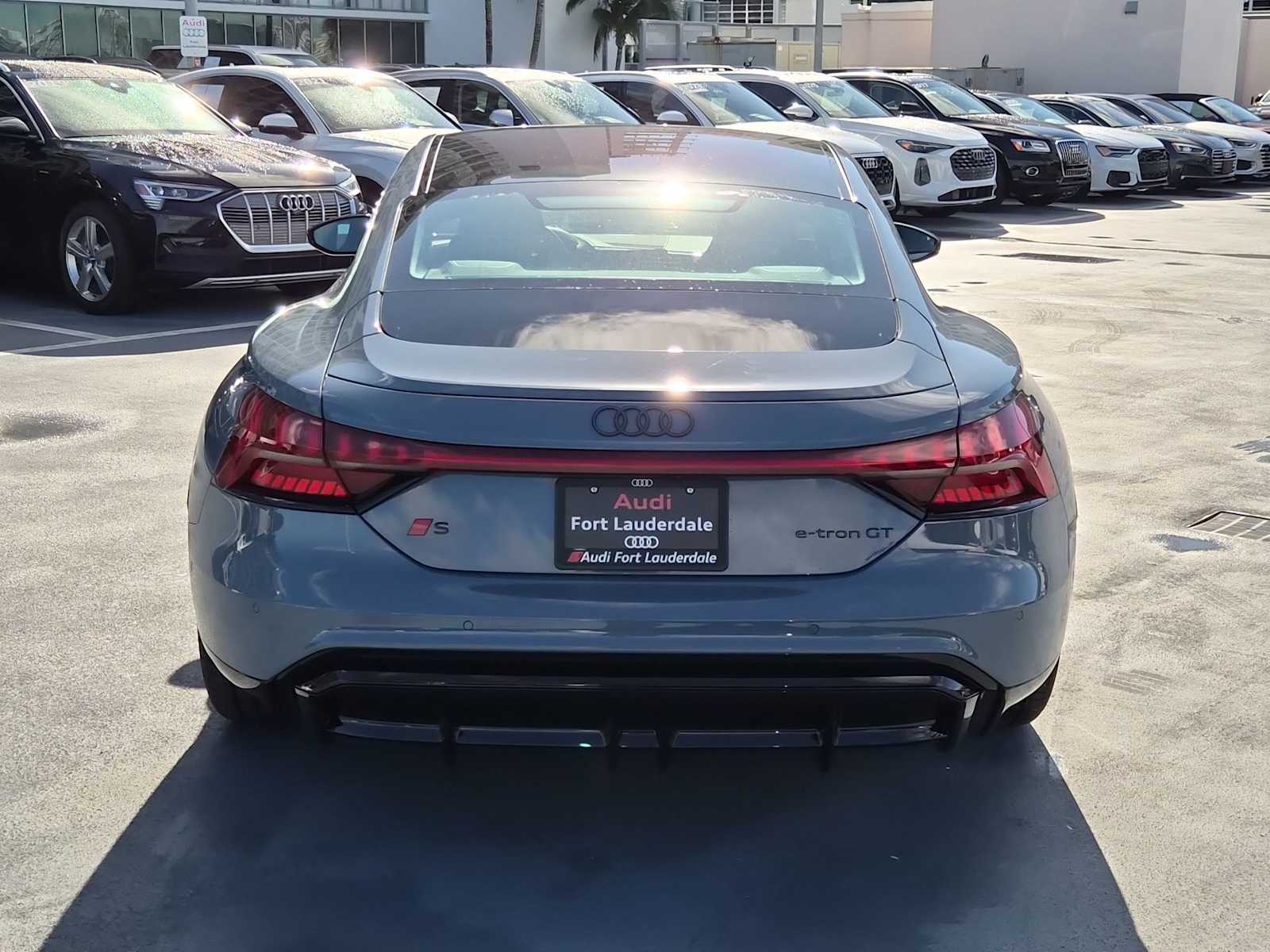 Thumbnail: 2026 Audi e-tron GT - 5