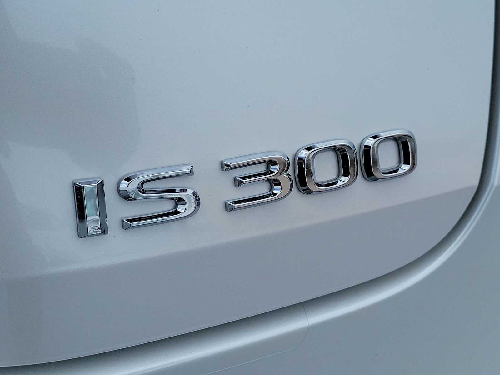 Thumbnail: 2024 Lexus IS - 11