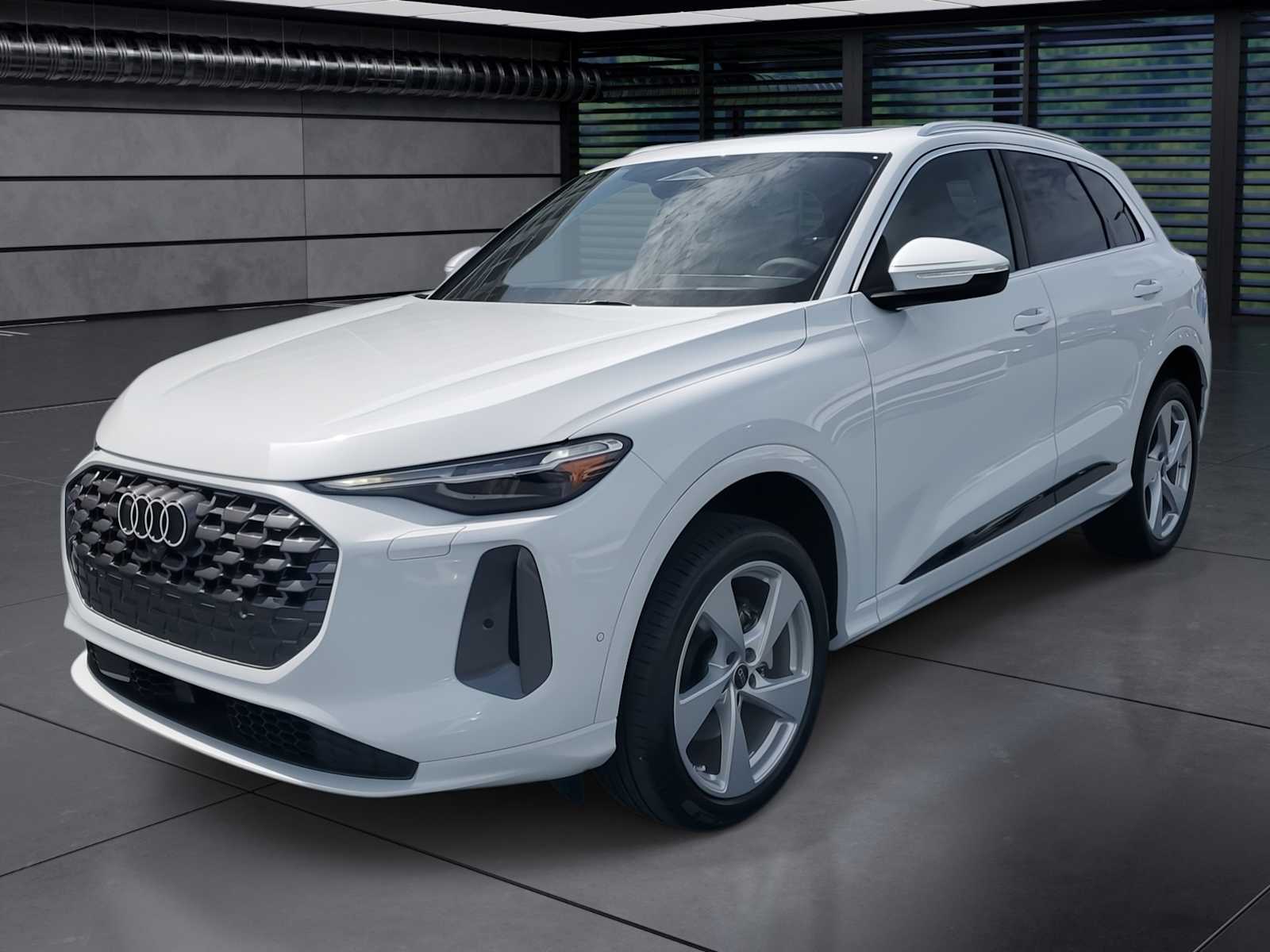 Thumbnail: 2025 Audi Q5 - 1