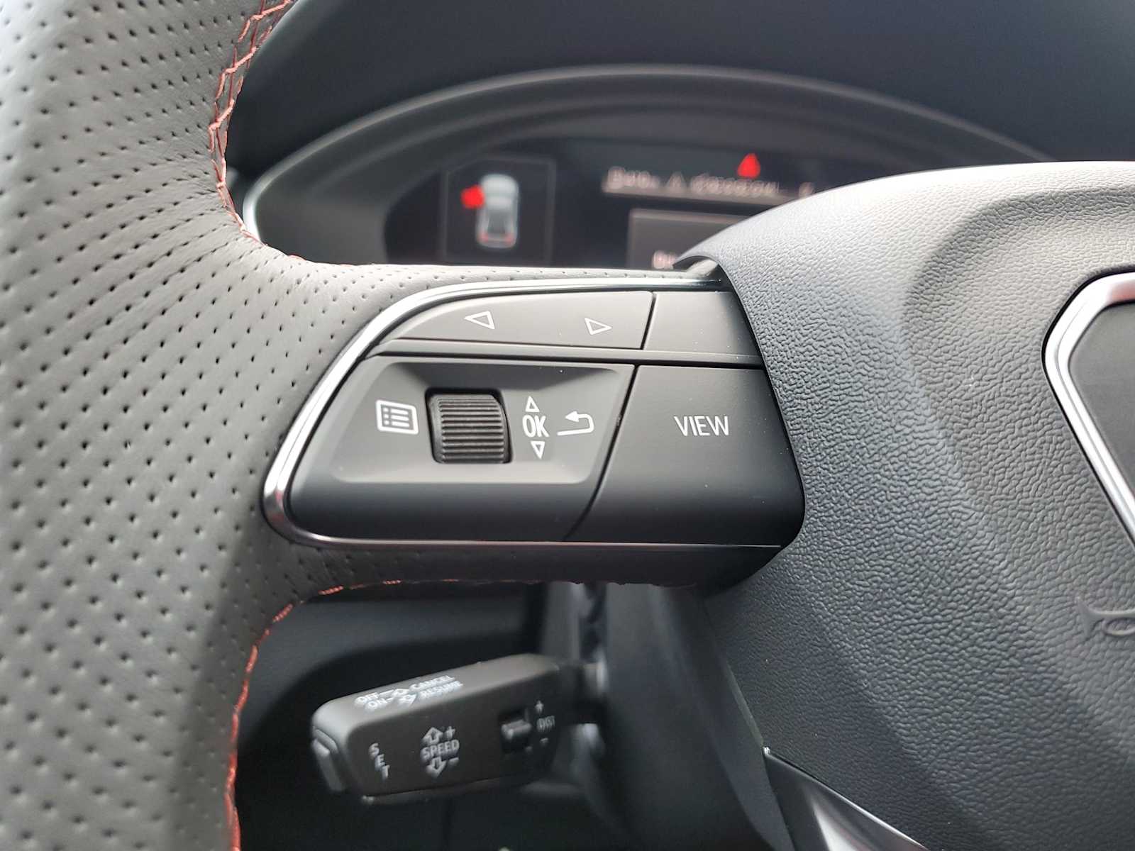 Thumbnail: 2023 Audi SQ5 - 23