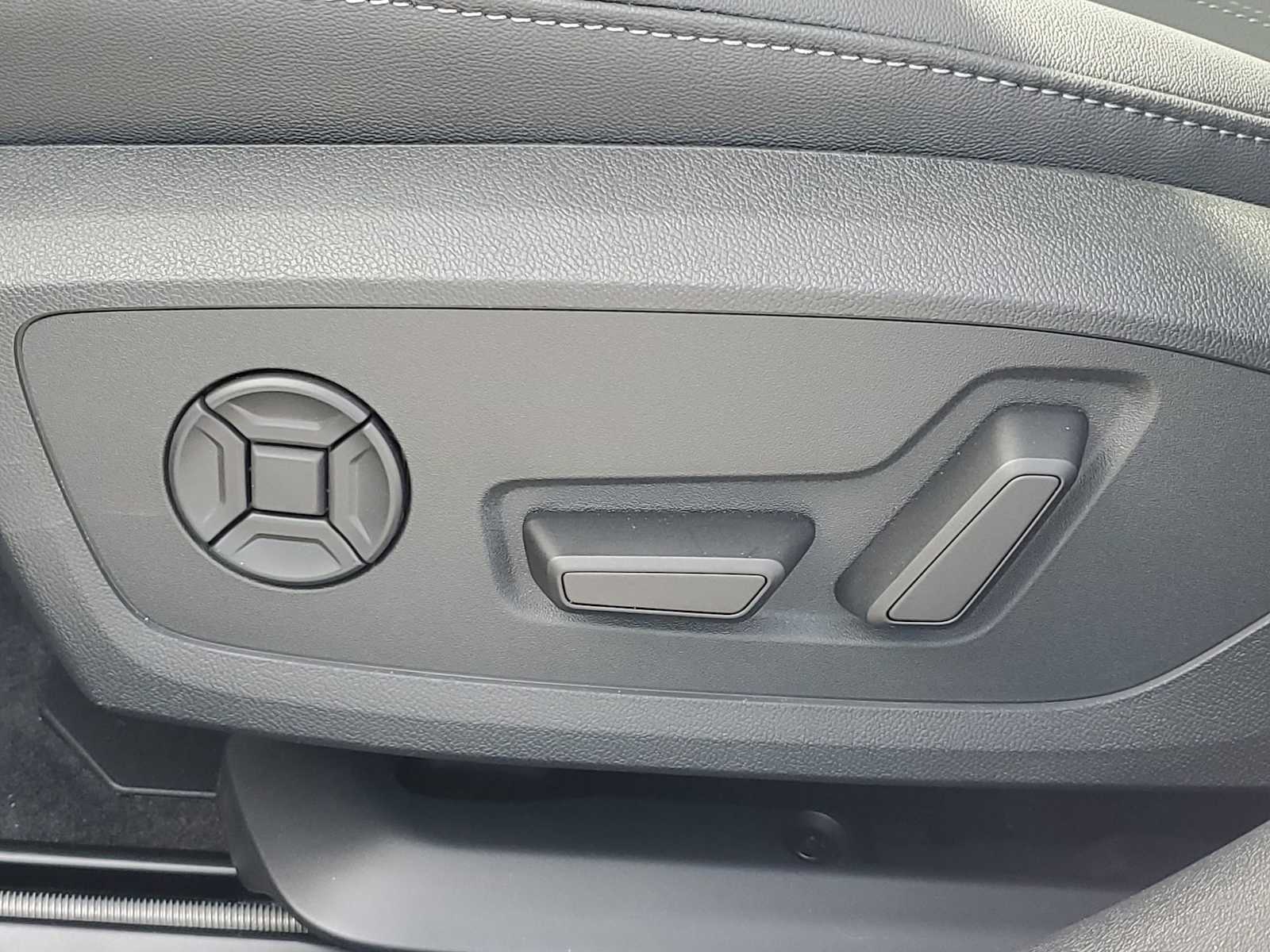 Thumbnail: 2025 Audi A5 - 16