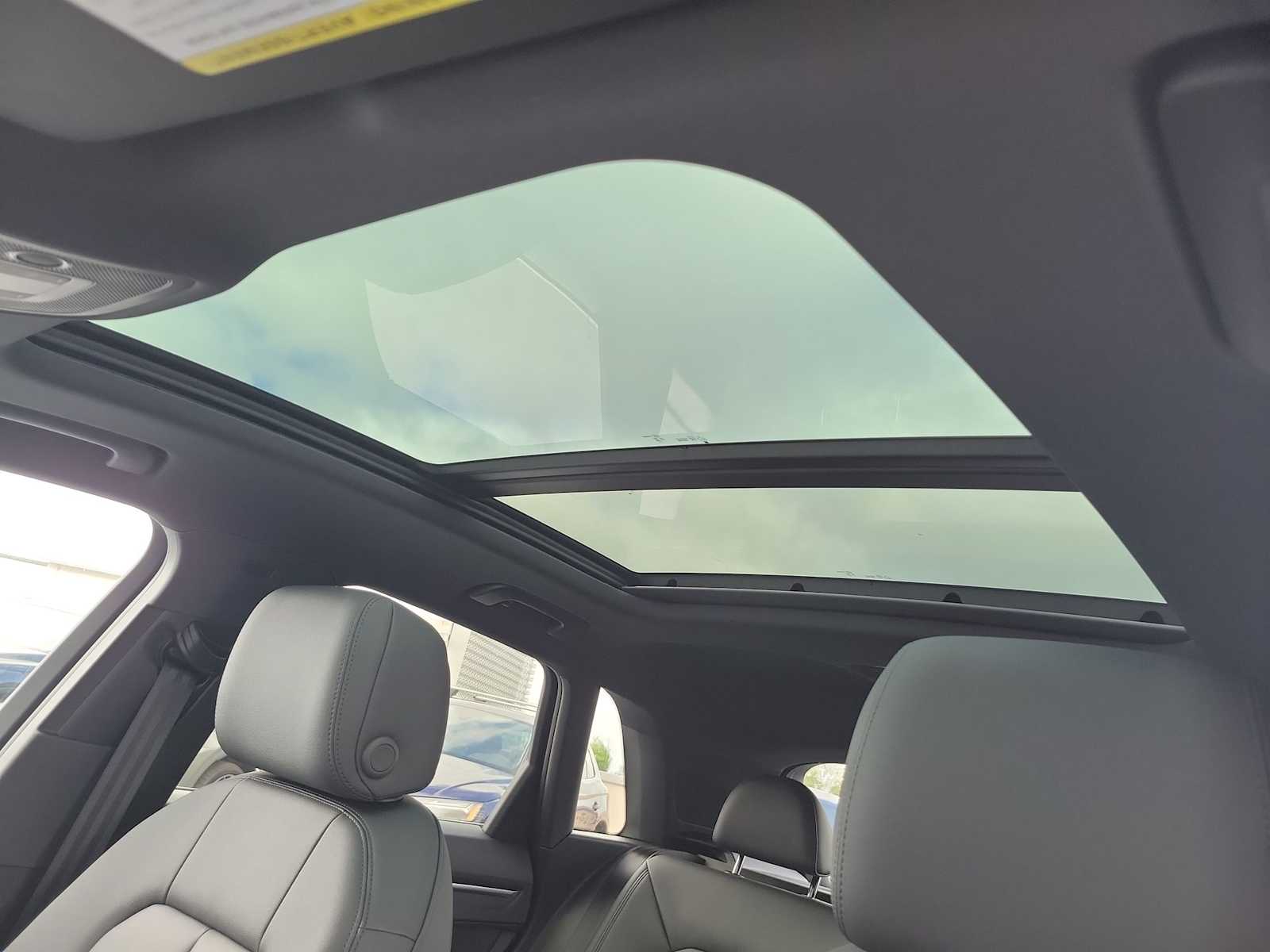 Thumbnail: 2025 Audi Q3 - 18