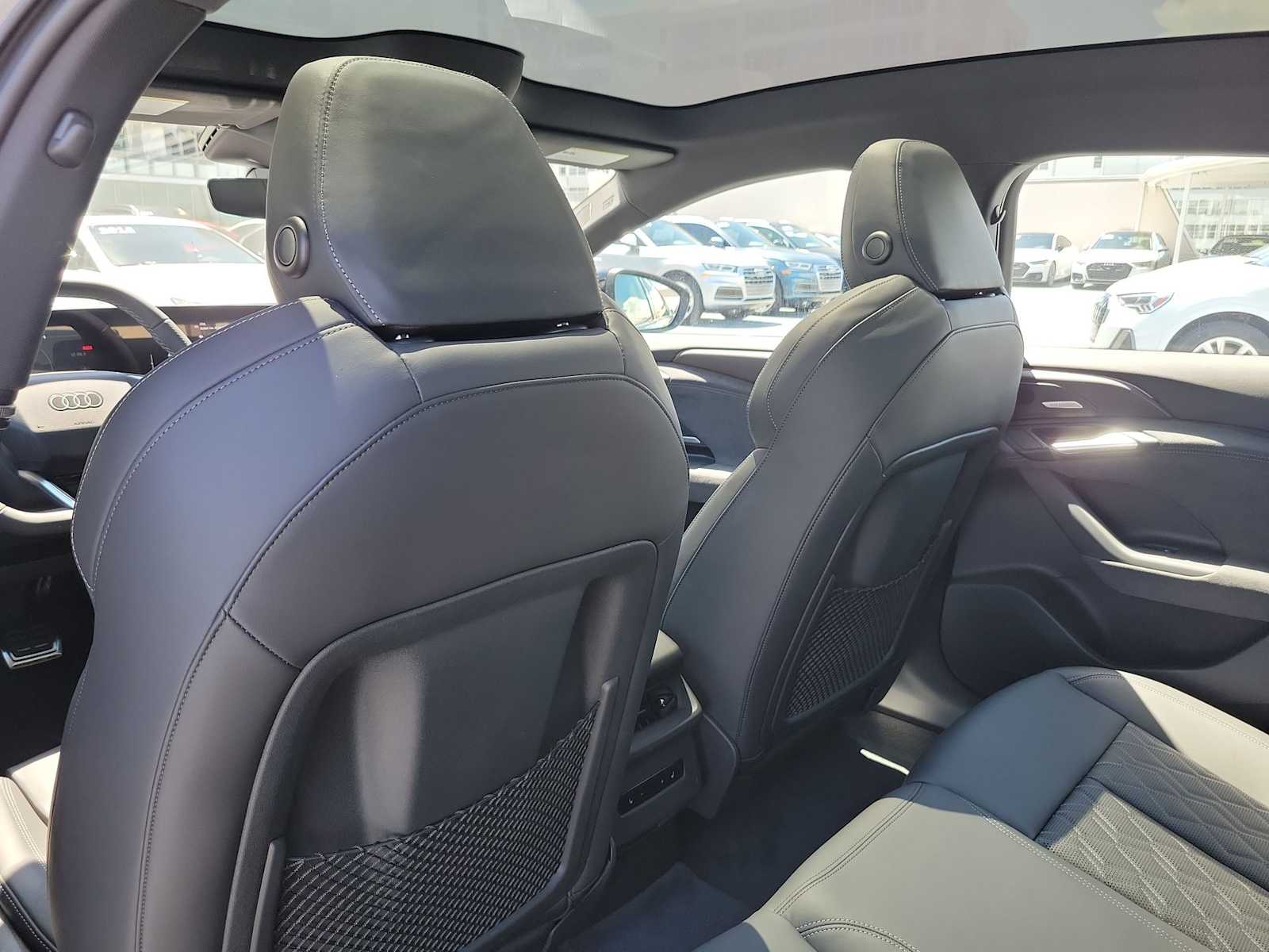 Thumbnail: 2025 Audi e-tron S - 17