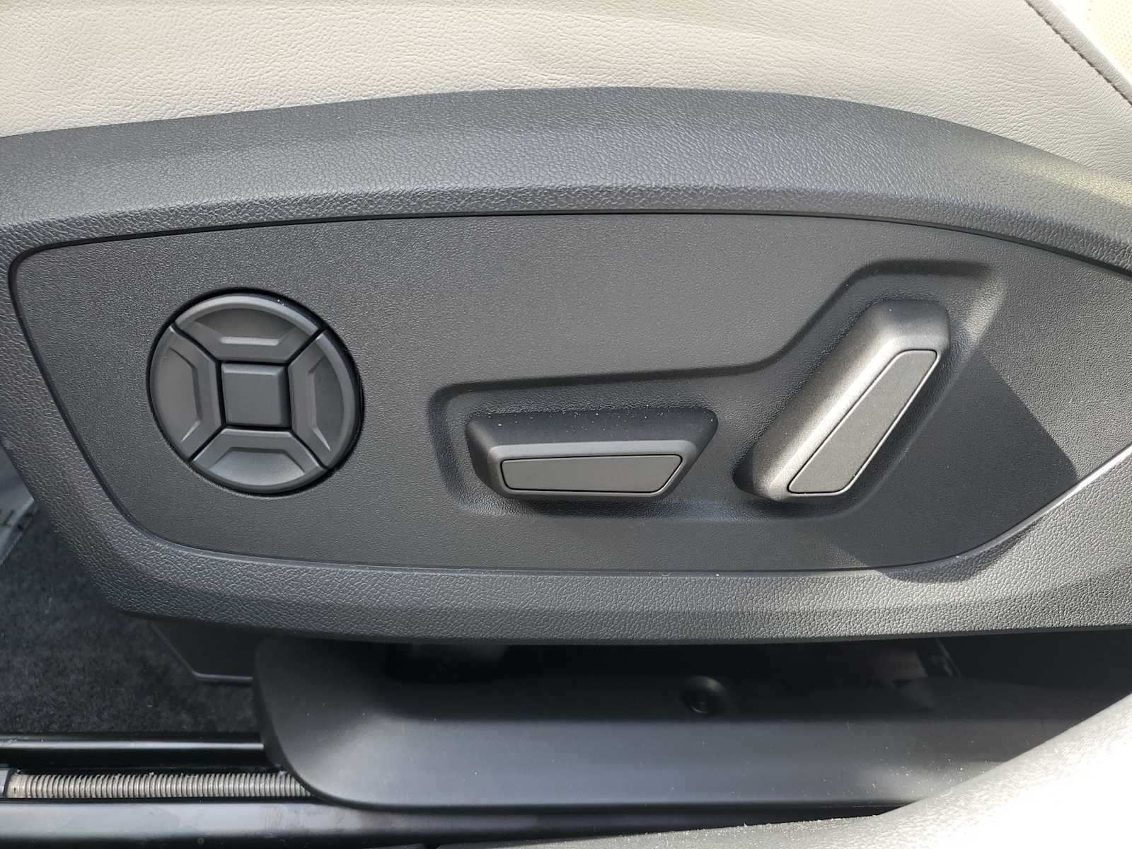 Thumbnail: 2025 Audi A5 - 16