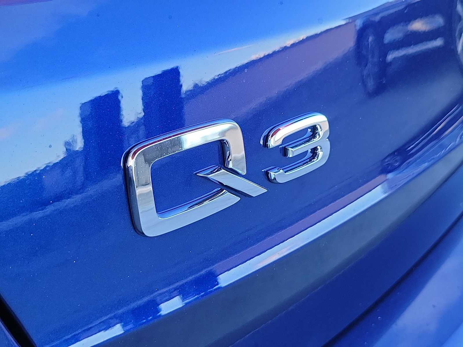 Thumbnail: 2025 Audi Q3 - 10