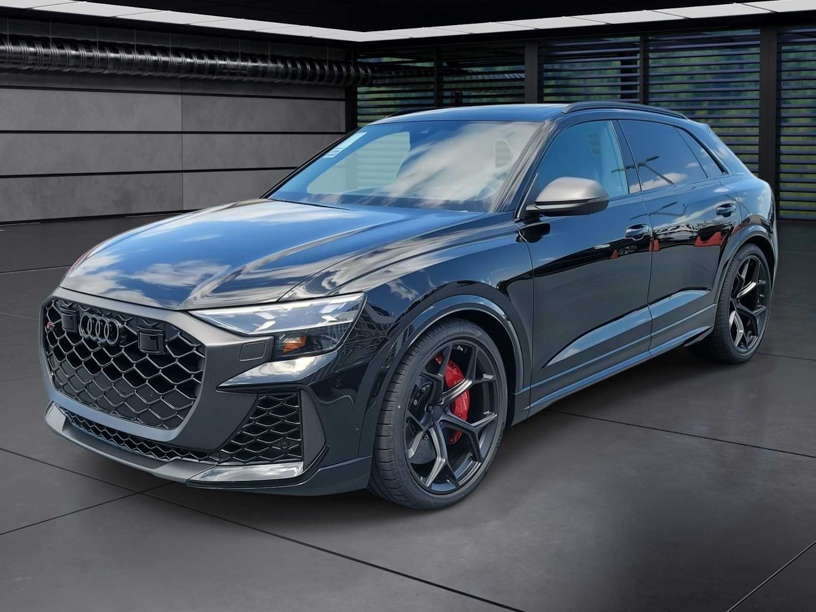 Thumbnail: 2026 Audi RS Q8 - 1