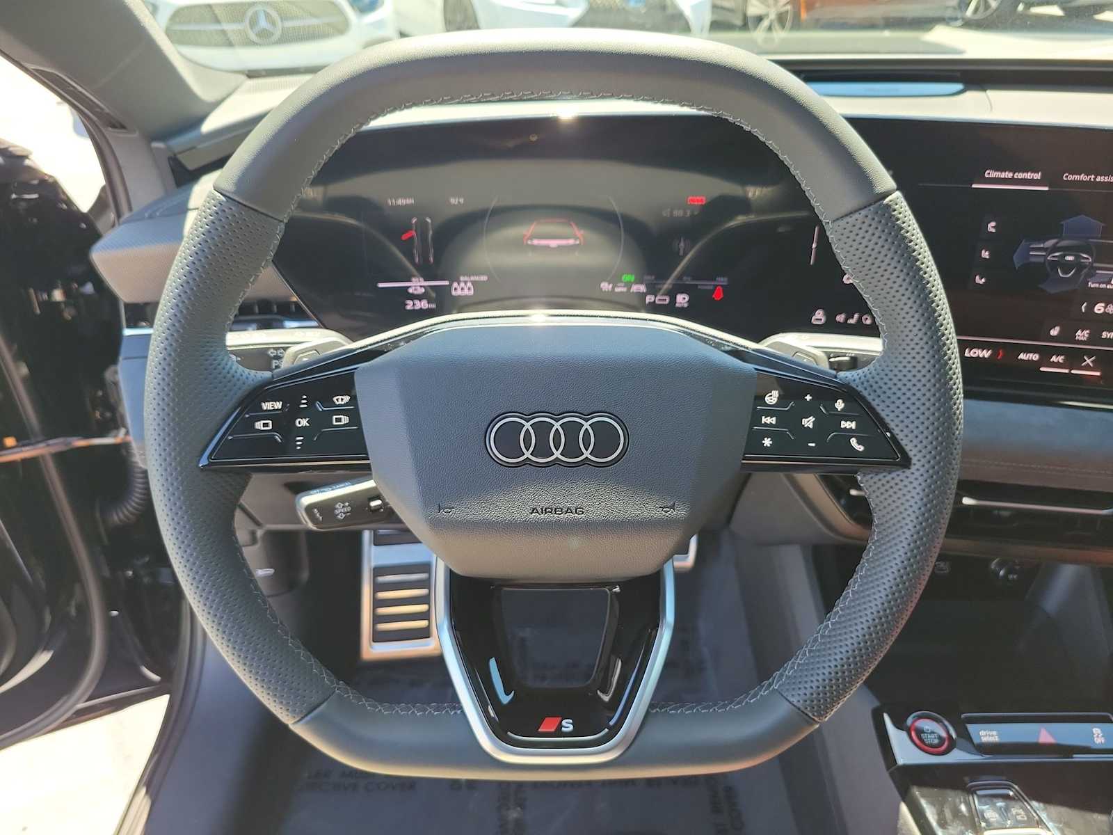 Thumbnail: 2025 Audi e-tron S - 20