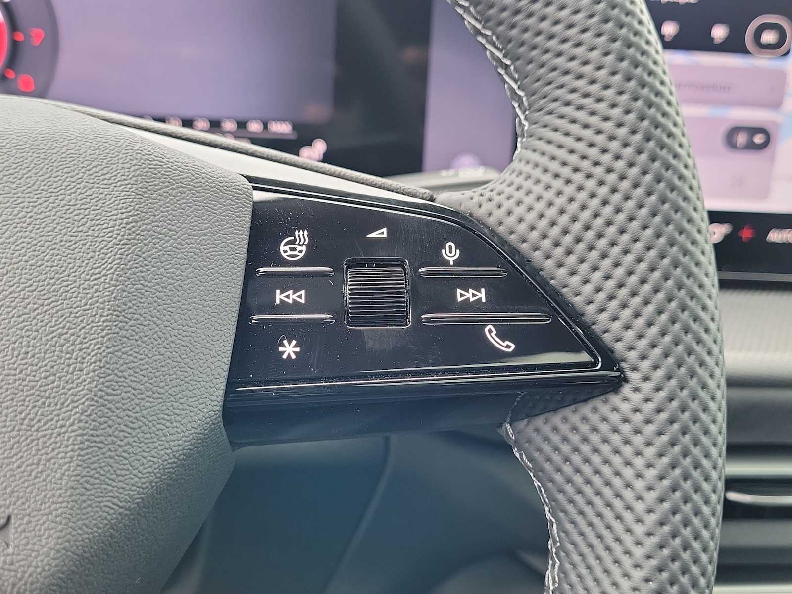 Thumbnail: 2026 Audi SQ5 - 22