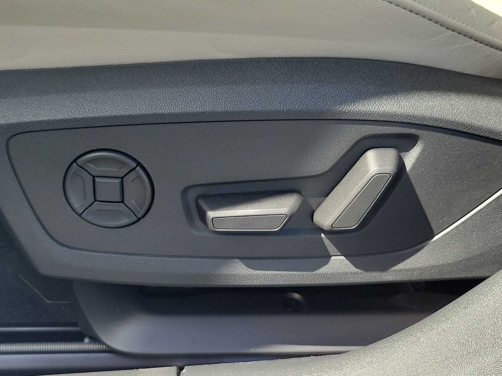 Thumbnail: 2025 Audi A5 - 16