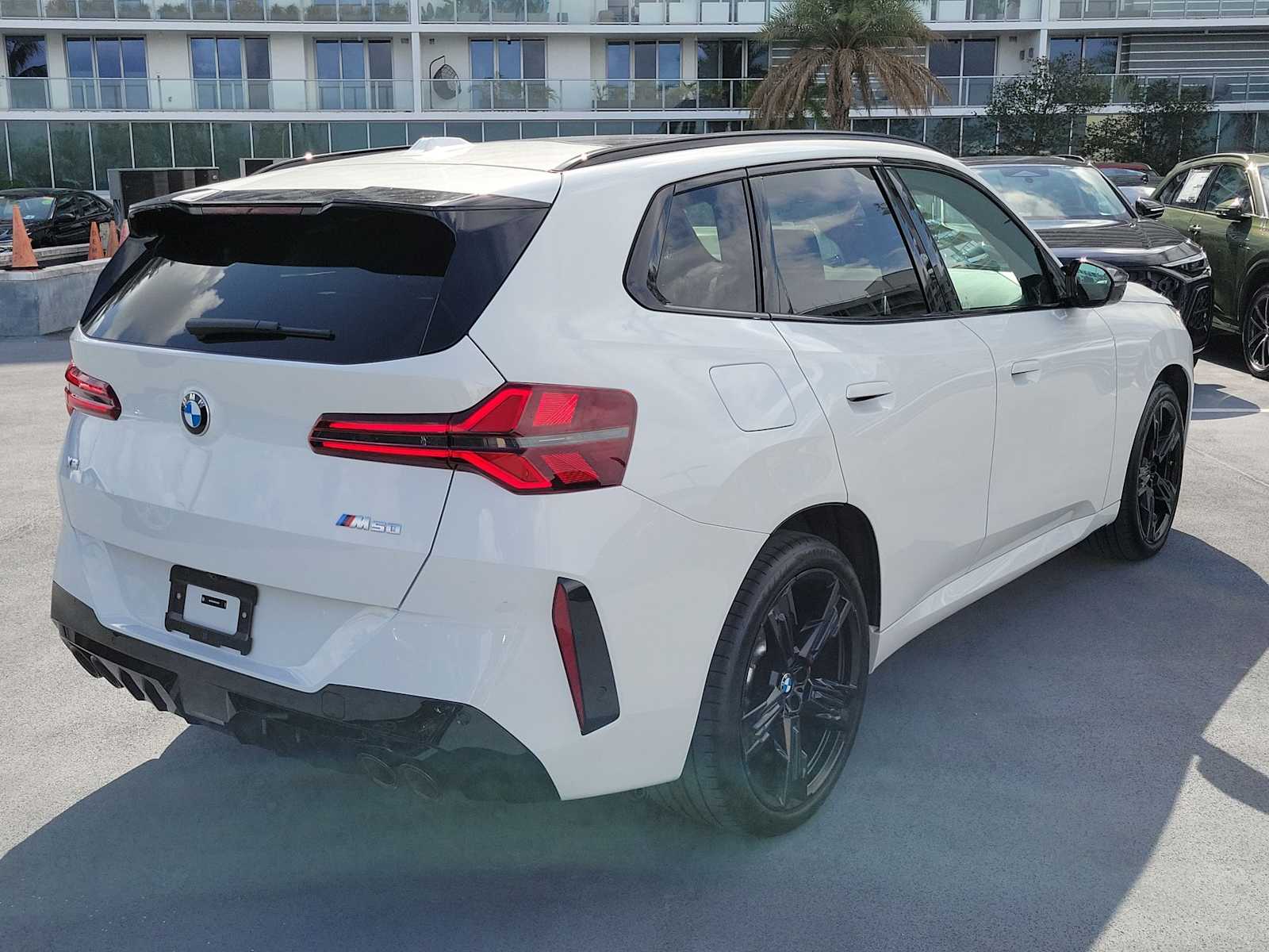 Thumbnail: 2026 BMW M5 - 6