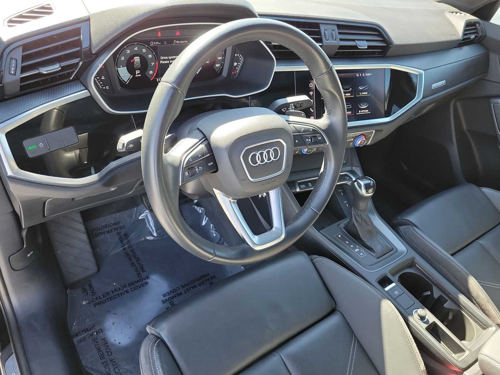 Thumbnail: 2022 Audi Q3 - 2