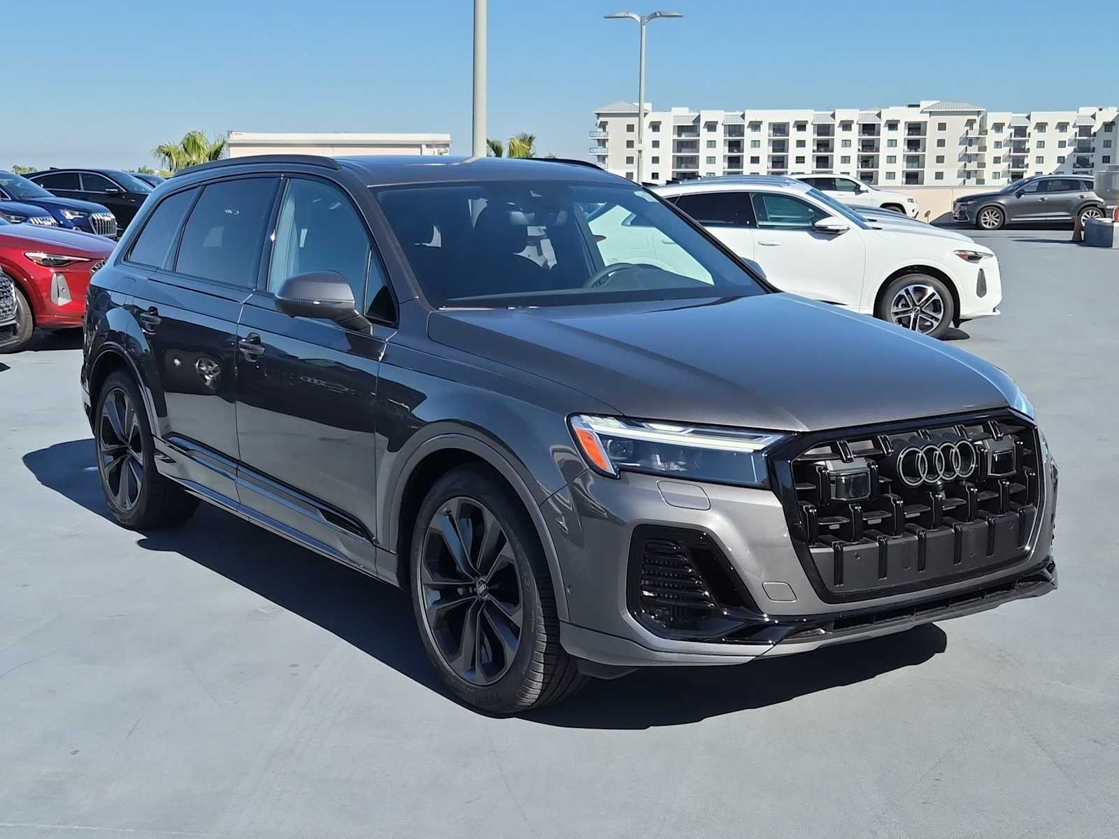 Thumbnail: 2026 Audi Q7 - 8