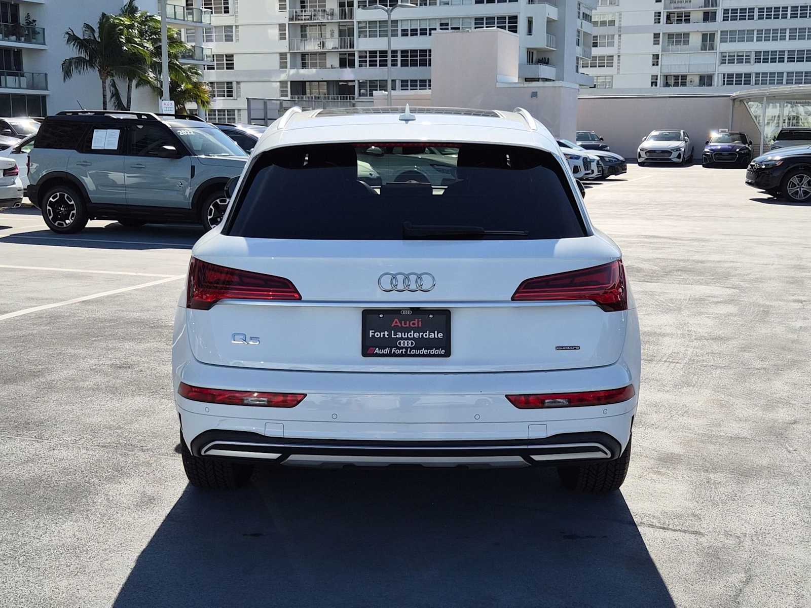 Thumbnail: 2022 Audi Q5 - 5