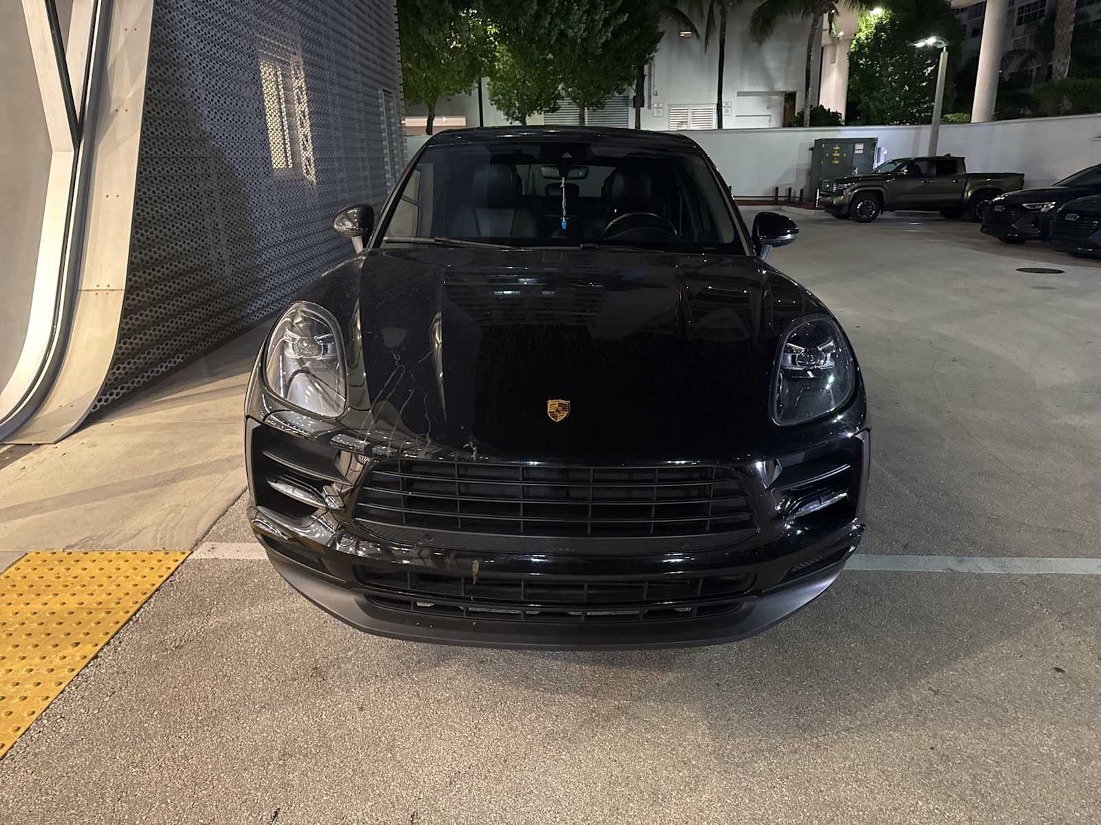 Thumbnail: 2021 Porsche Macan - 3