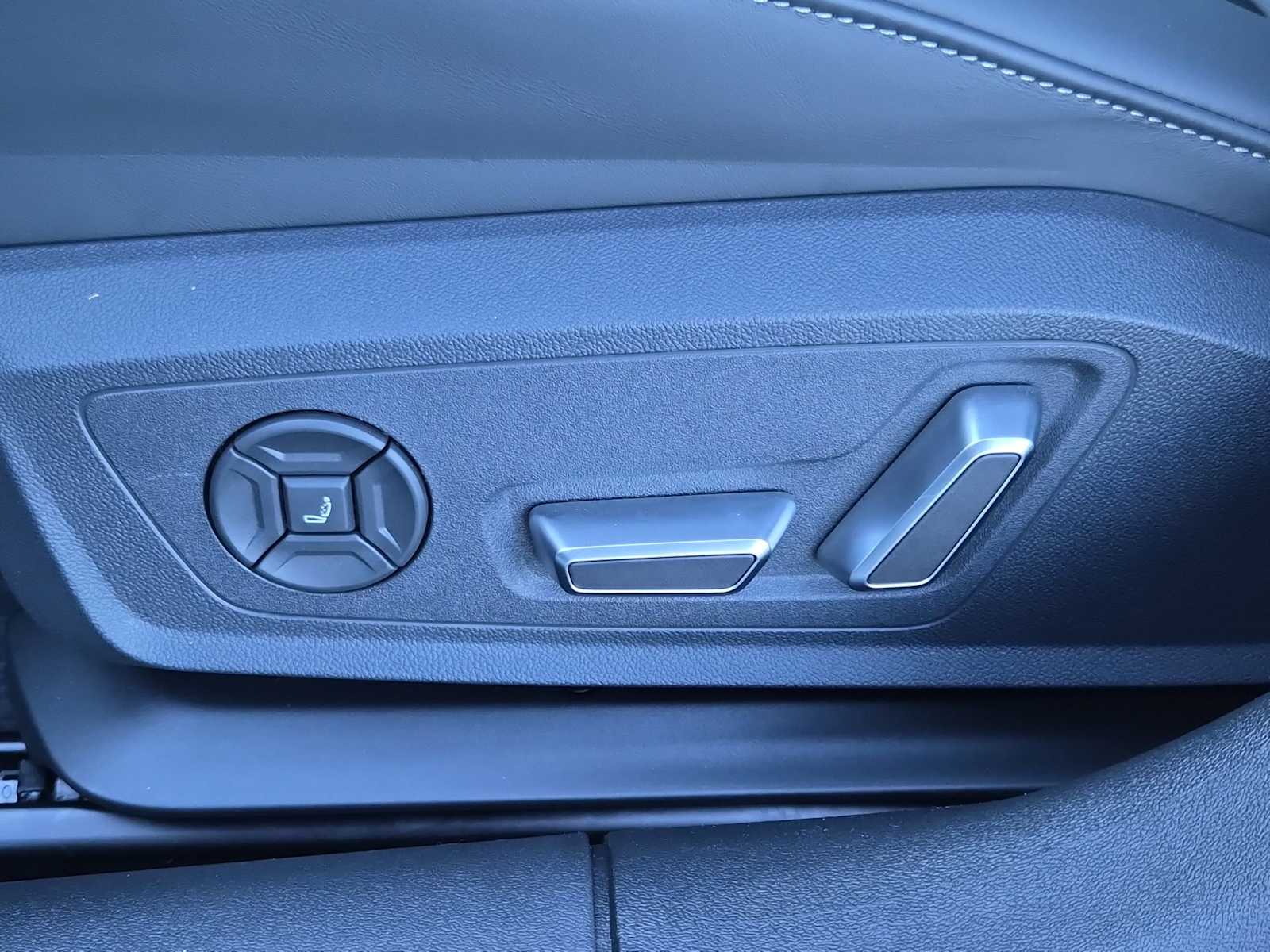 Thumbnail: 2026 Audi A6 - 16