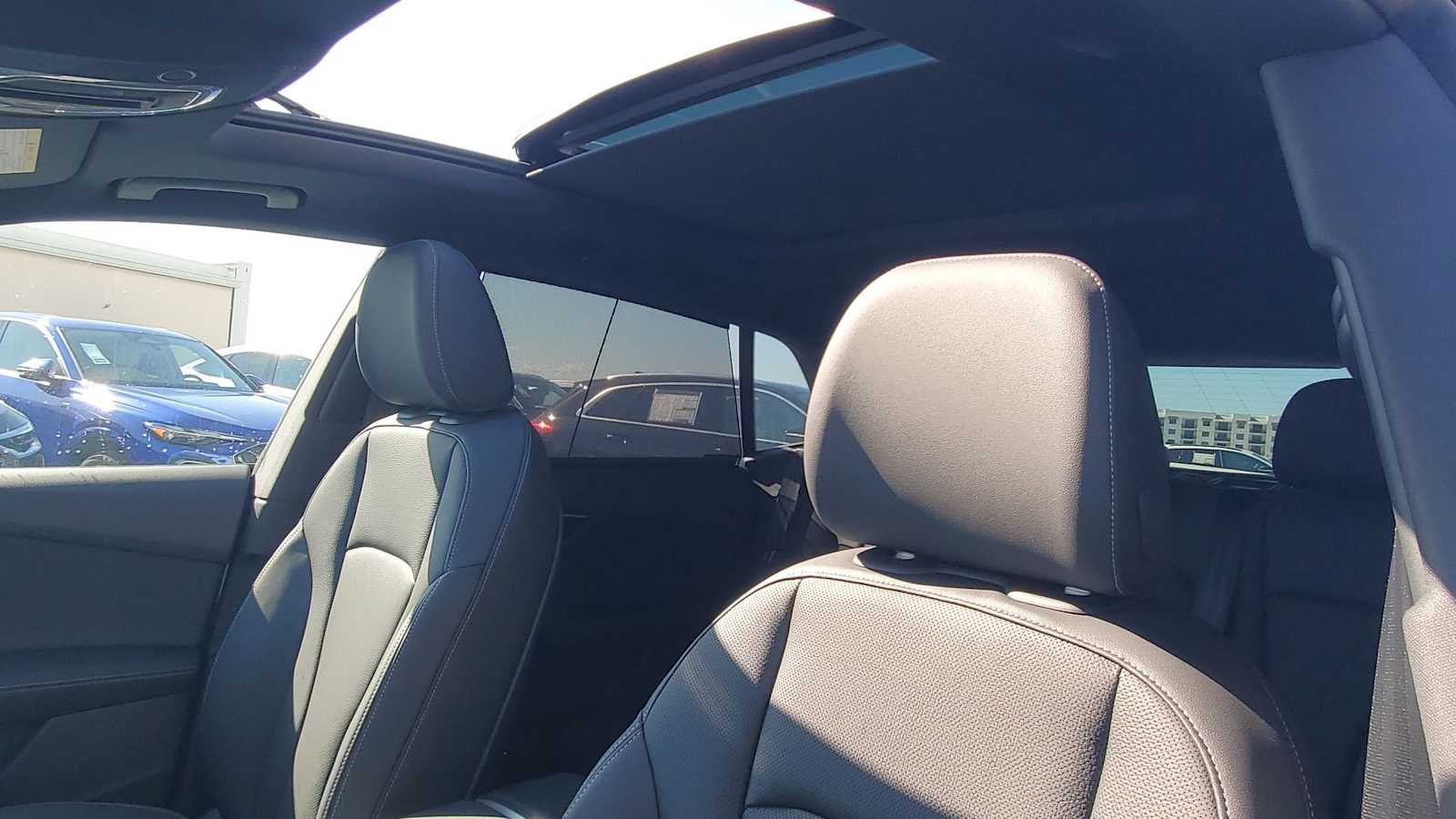 Thumbnail: 2026 Audi Q8 - 19