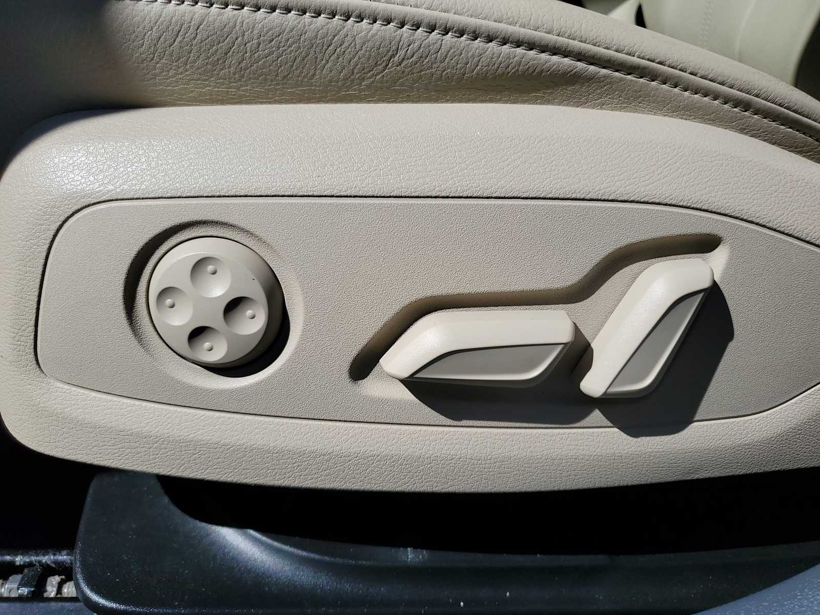 Thumbnail: 2019 Audi A4 - 15