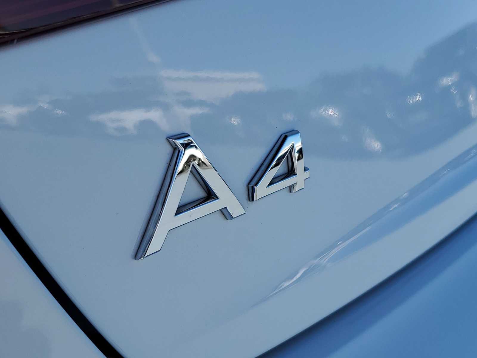 Thumbnail: 2019 Audi A4 - 10