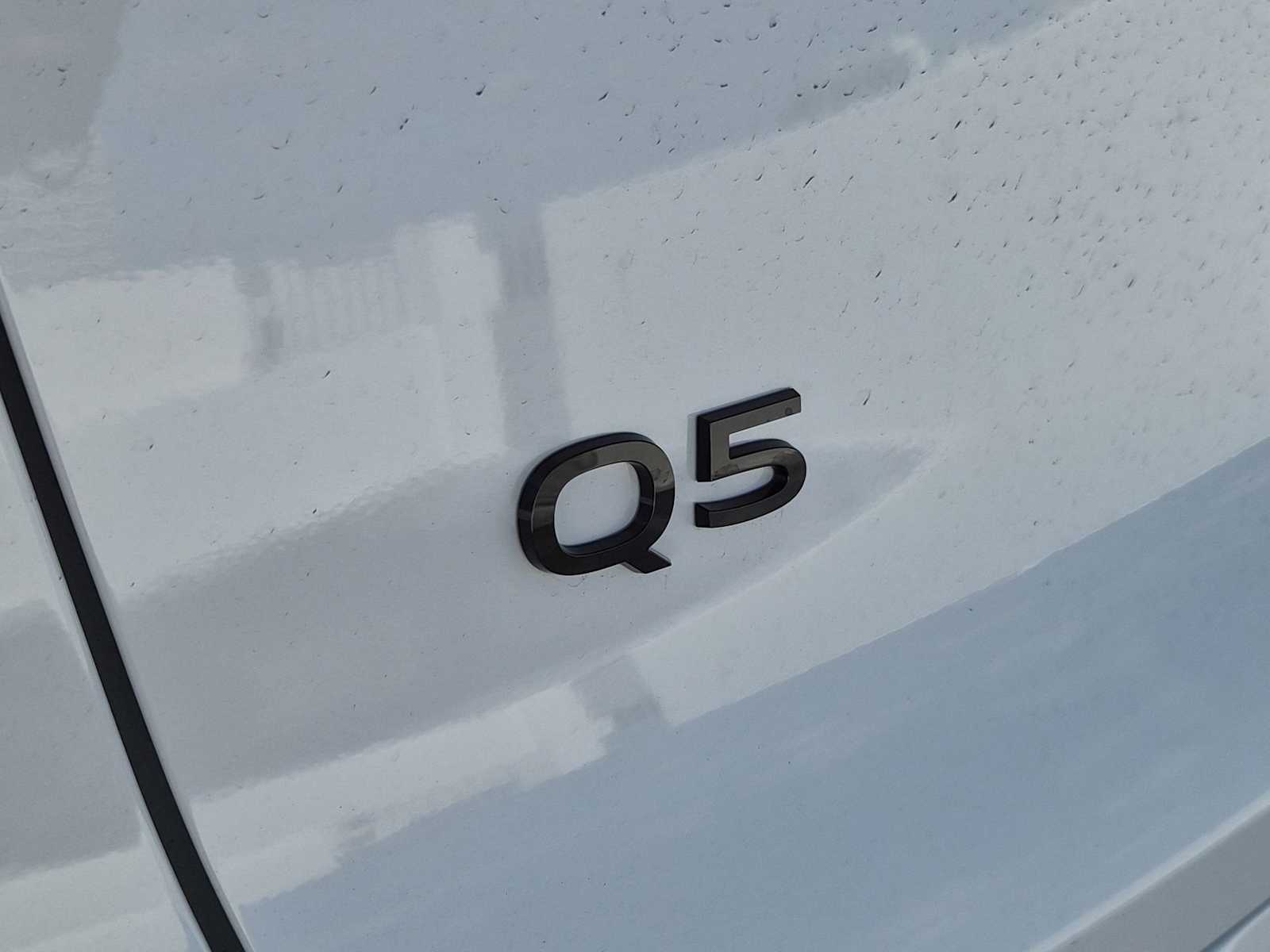 Thumbnail: 2025 Audi Q5 - 10