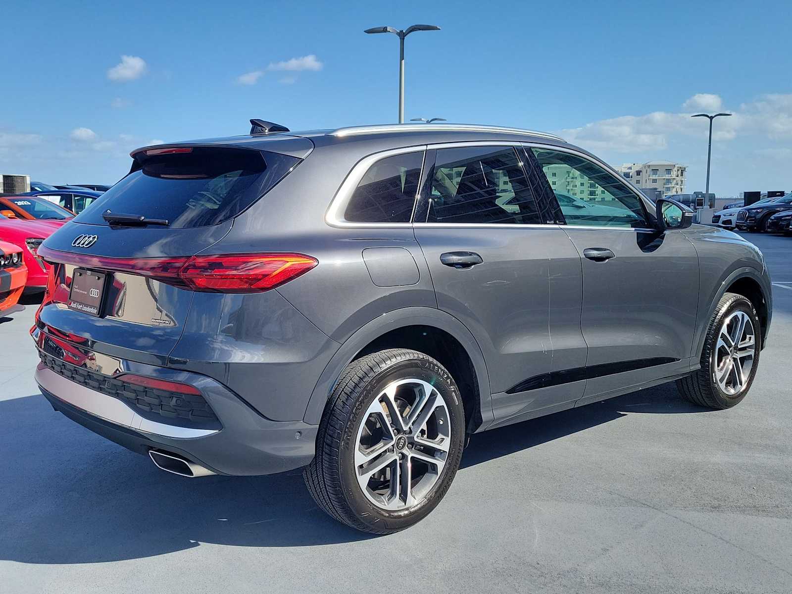 Thumbnail: 2025 Audi Q5 - 6