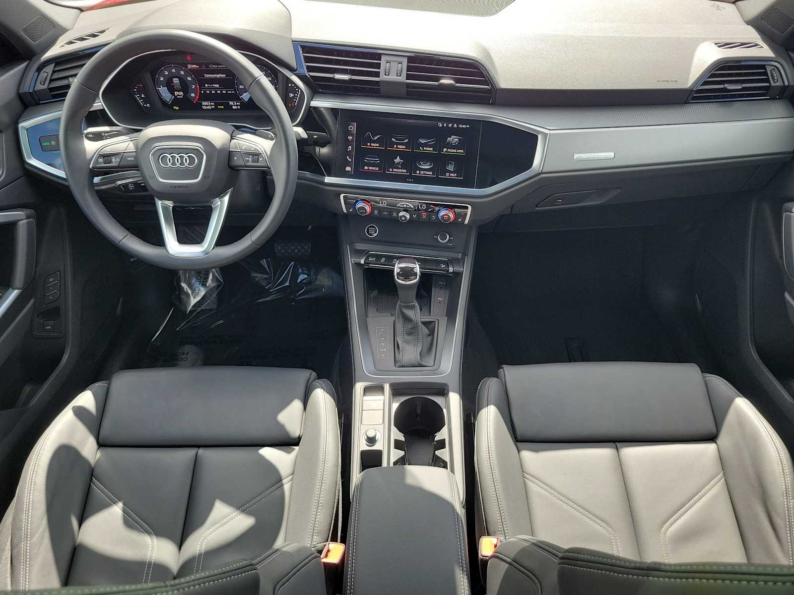 Thumbnail: 2025 Audi Q3 - 14