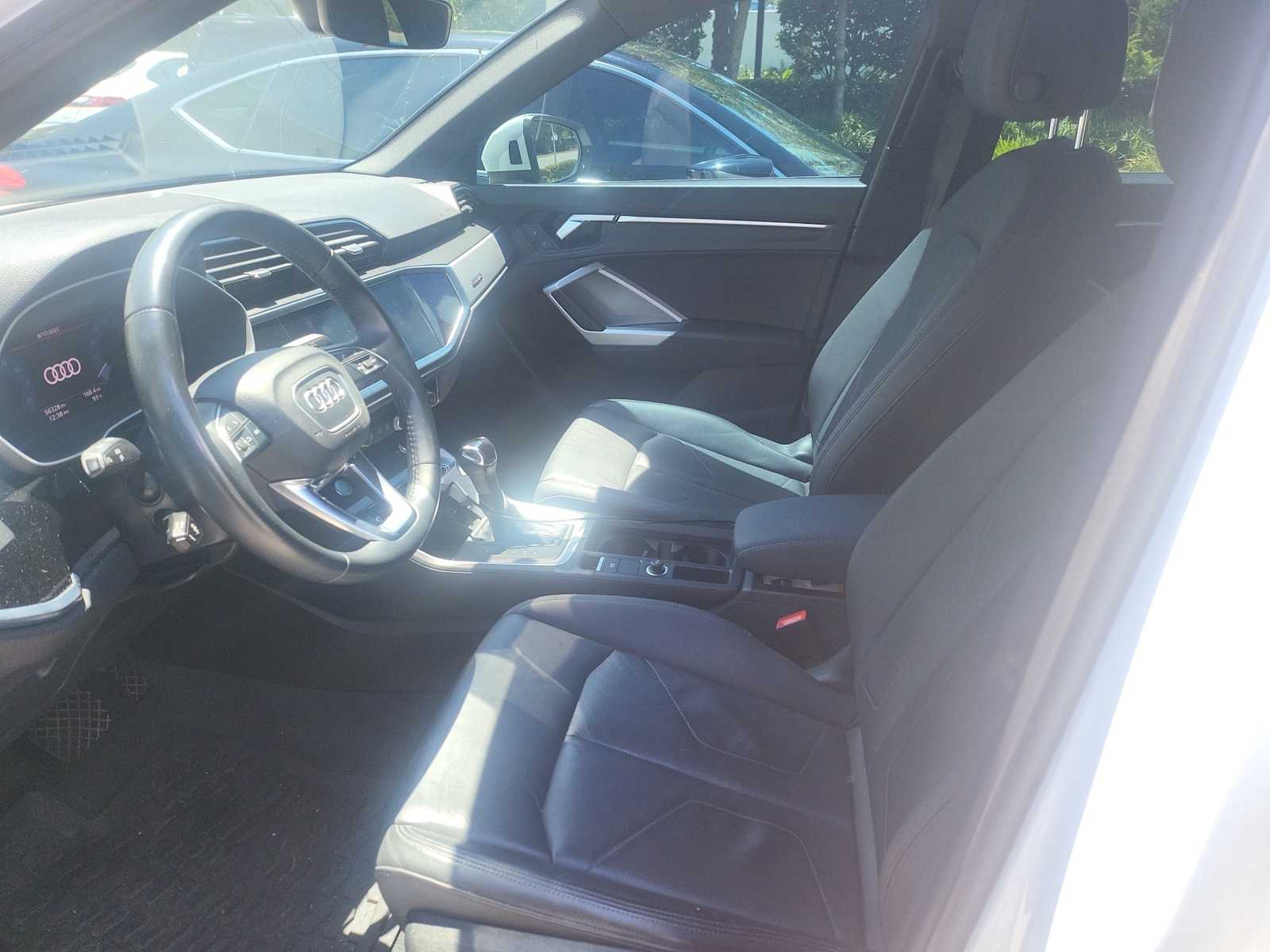 Thumbnail: 2019 Audi Q3 - 4