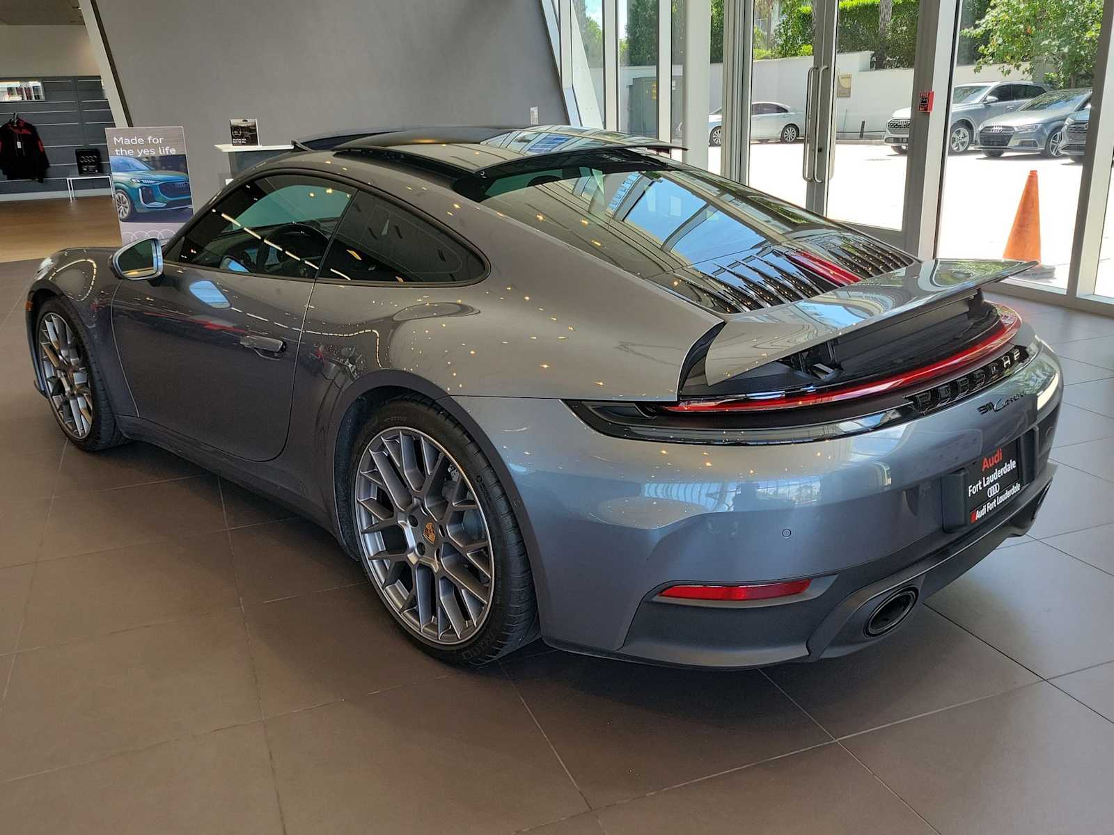 Thumbnail: 2025 Porsche 911 - 4