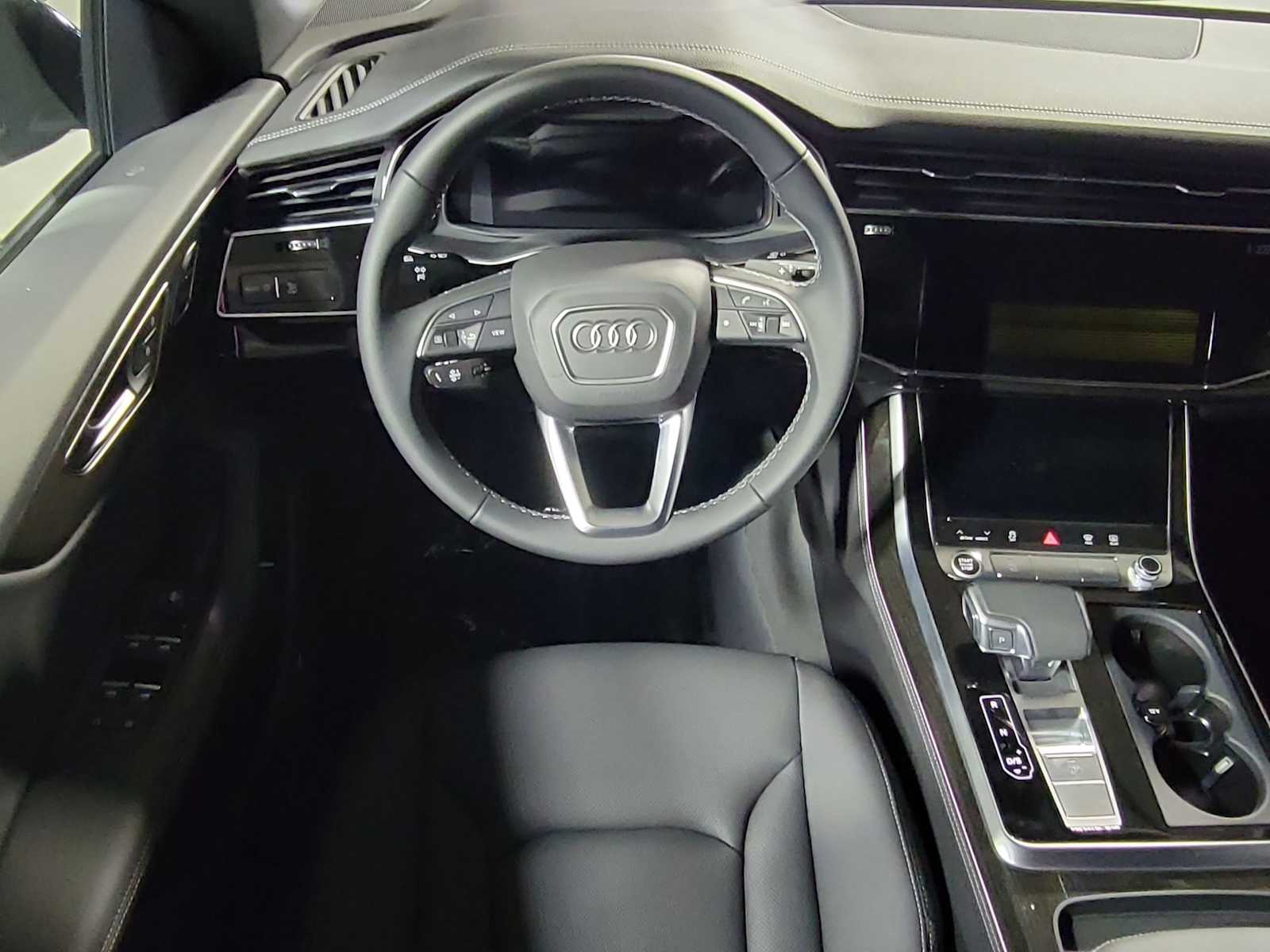 Thumbnail: 2026 Audi Q8 - 13