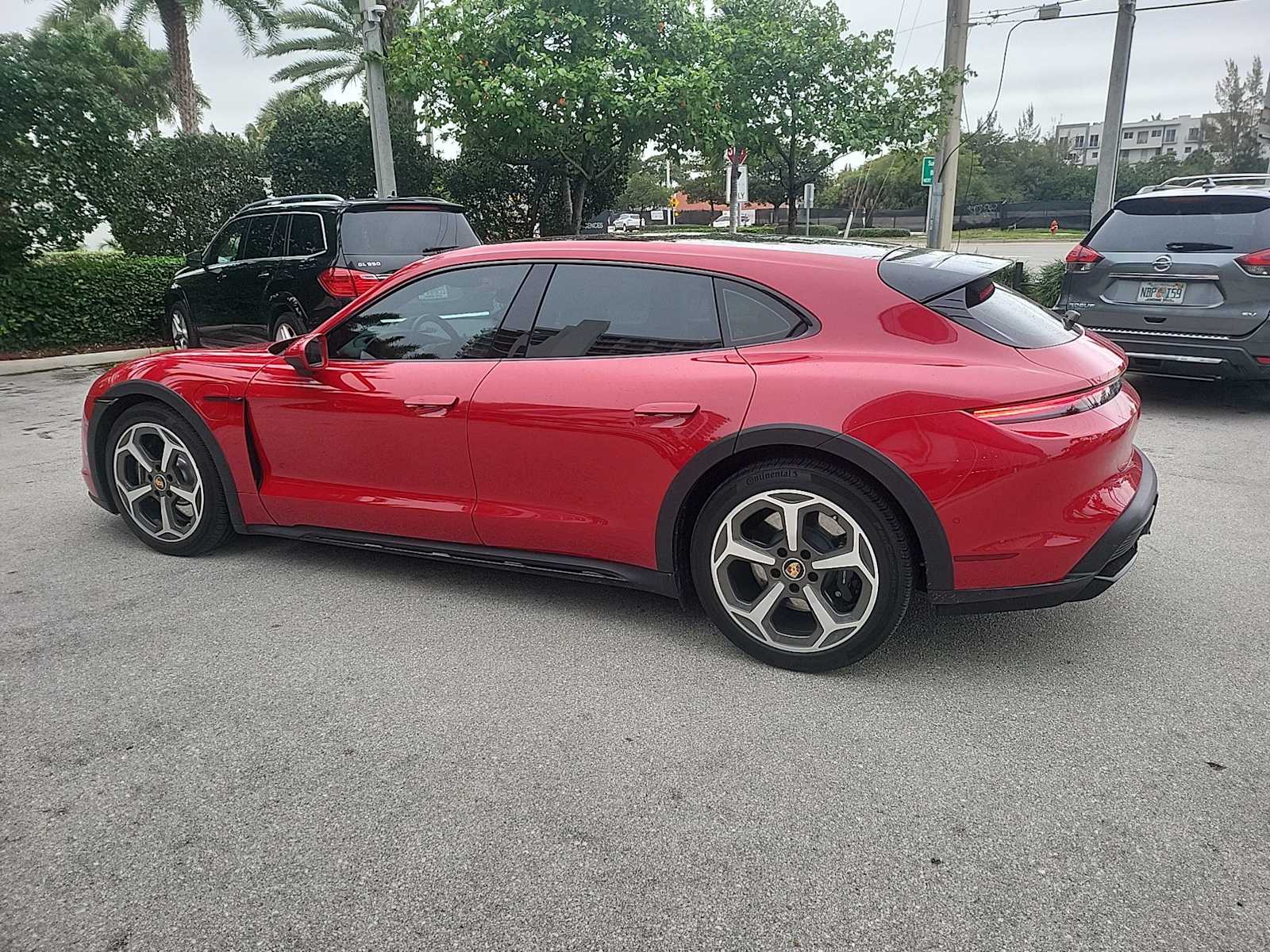 Thumbnail: 2021 Porsche Taycan - 4