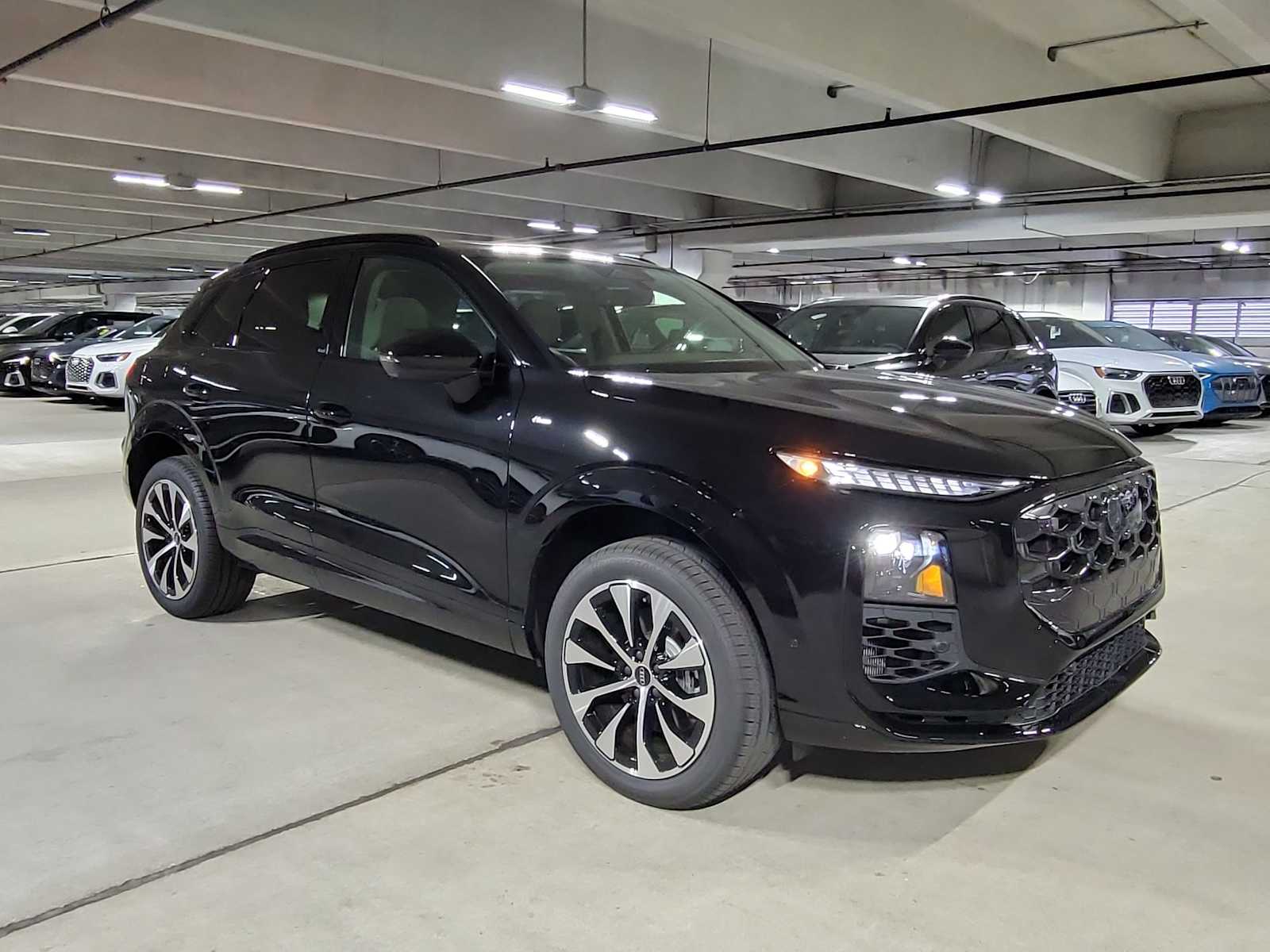 Thumbnail: 2026 Audi Q3 - 8