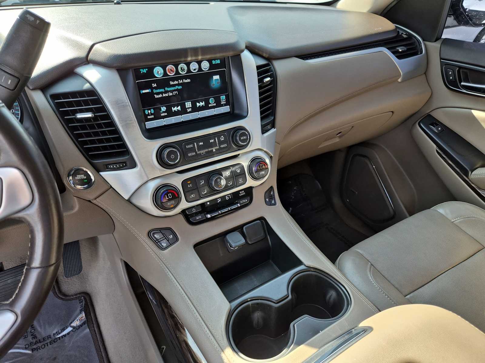 Thumbnail: 2019 GMC Yukon XL - 23