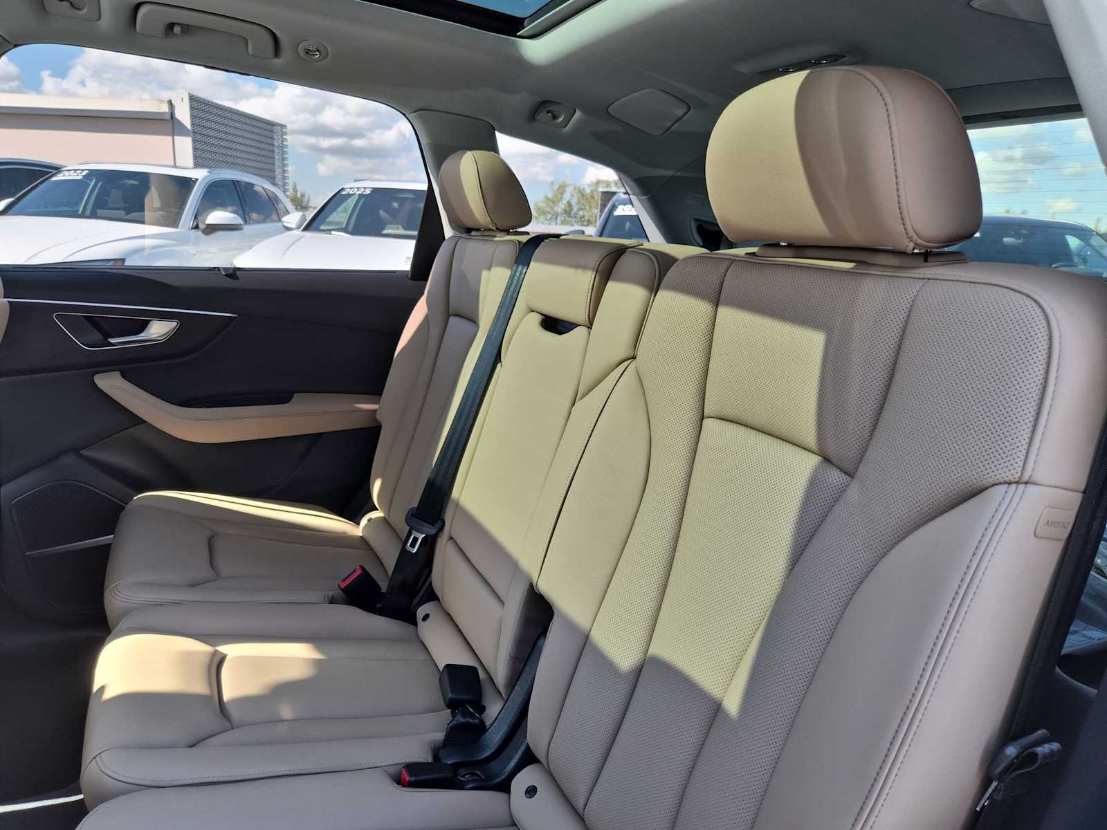 Thumbnail: 2026 Audi Q7 - 19