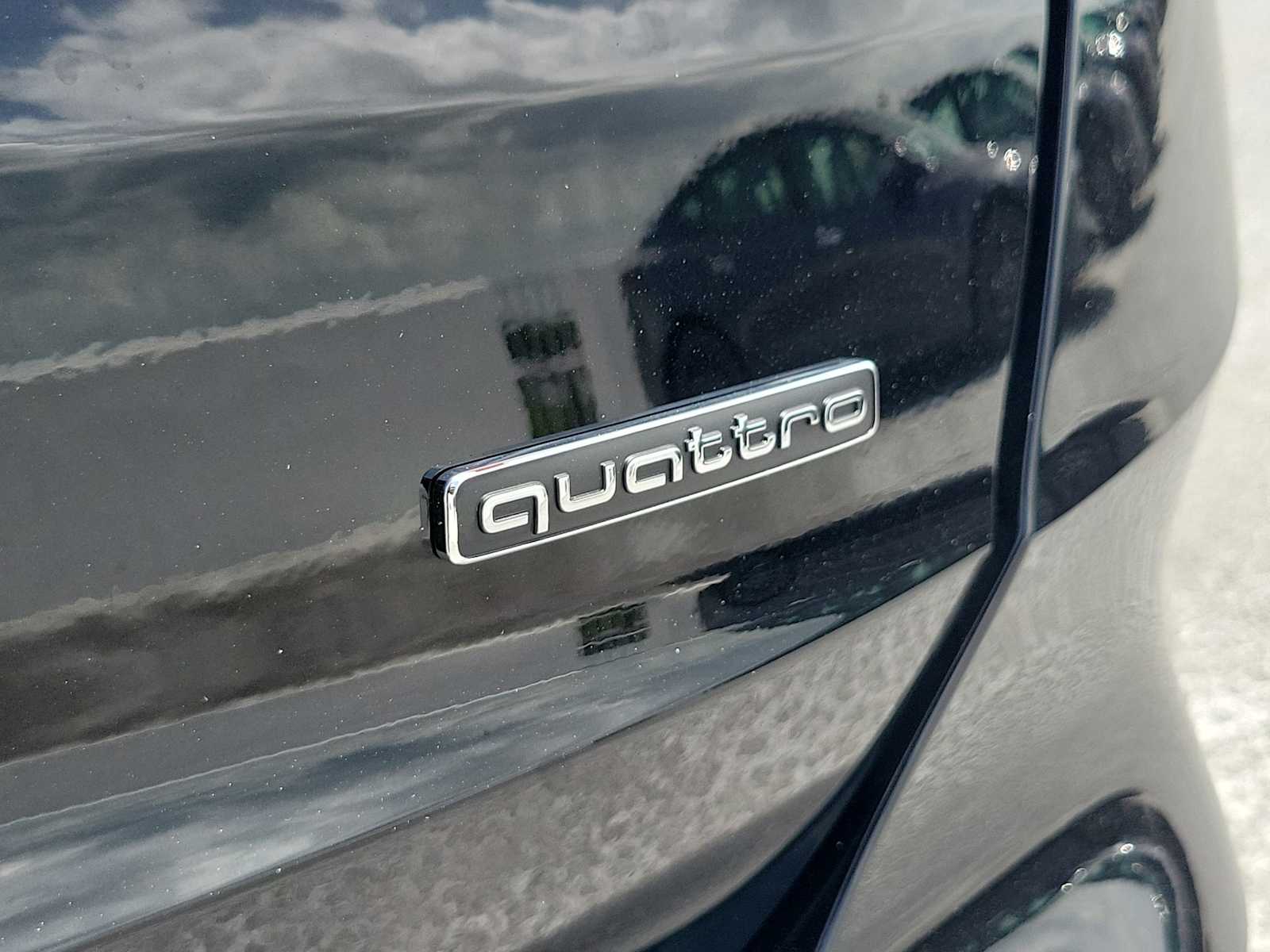 Thumbnail: 2025 Audi Q3 - 11