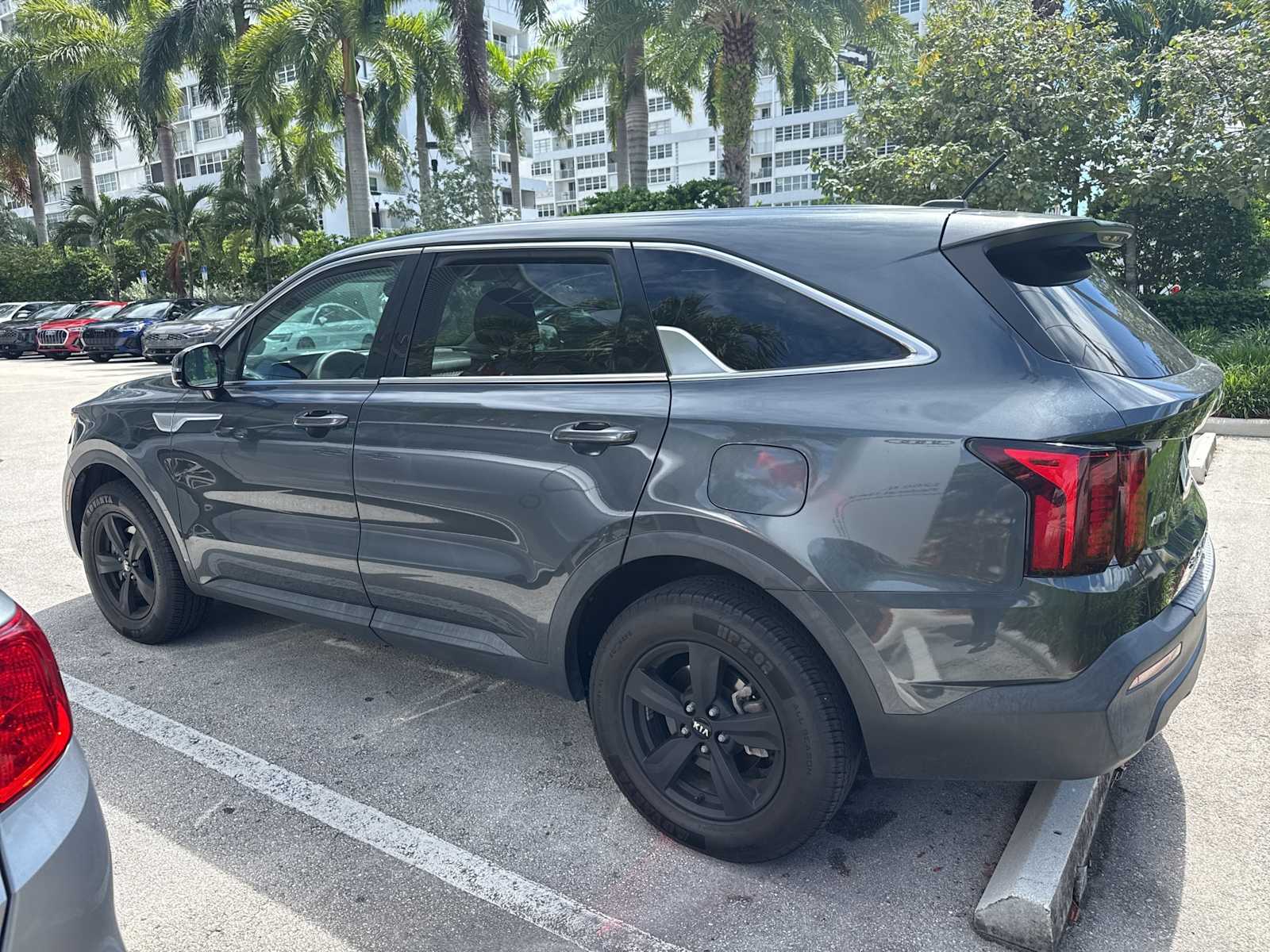 Thumbnail: 2021 Kia Sorento - 3